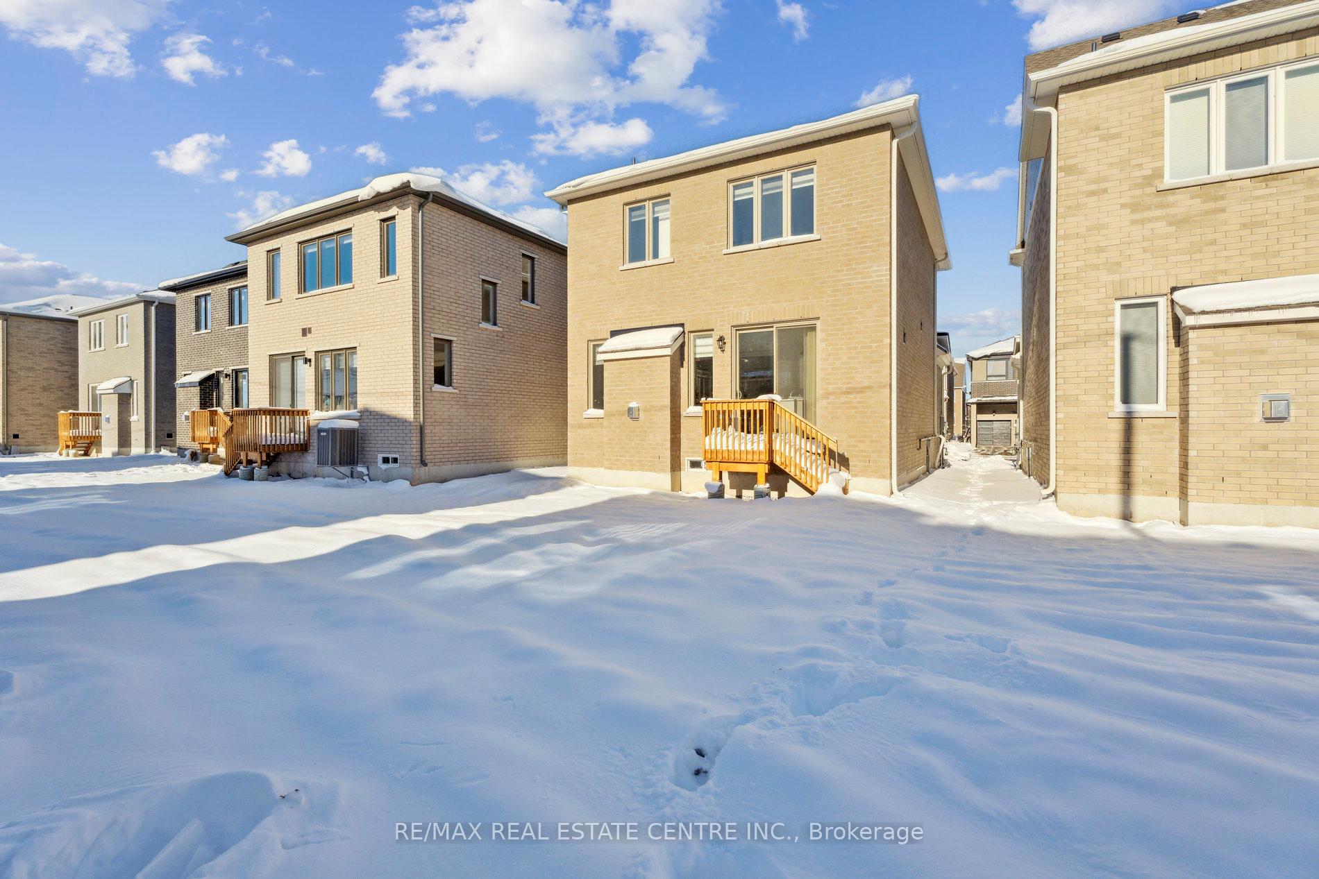 Photo 37 of 699 Newlove Street, Innisfil, Rural Innisfil — HOMEH