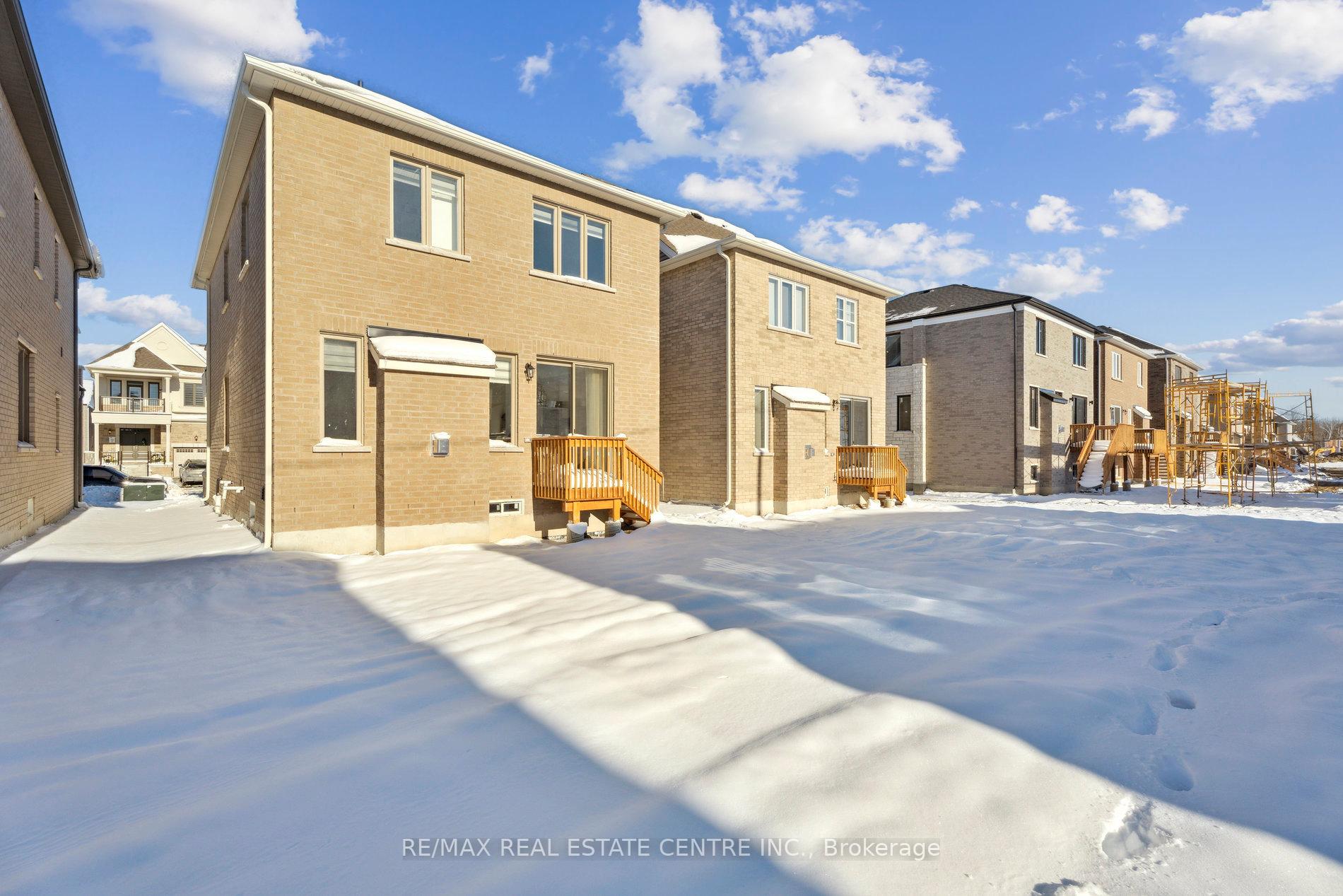 Photo 38 of 699 Newlove Street, Innisfil, Rural Innisfil — HOMEH