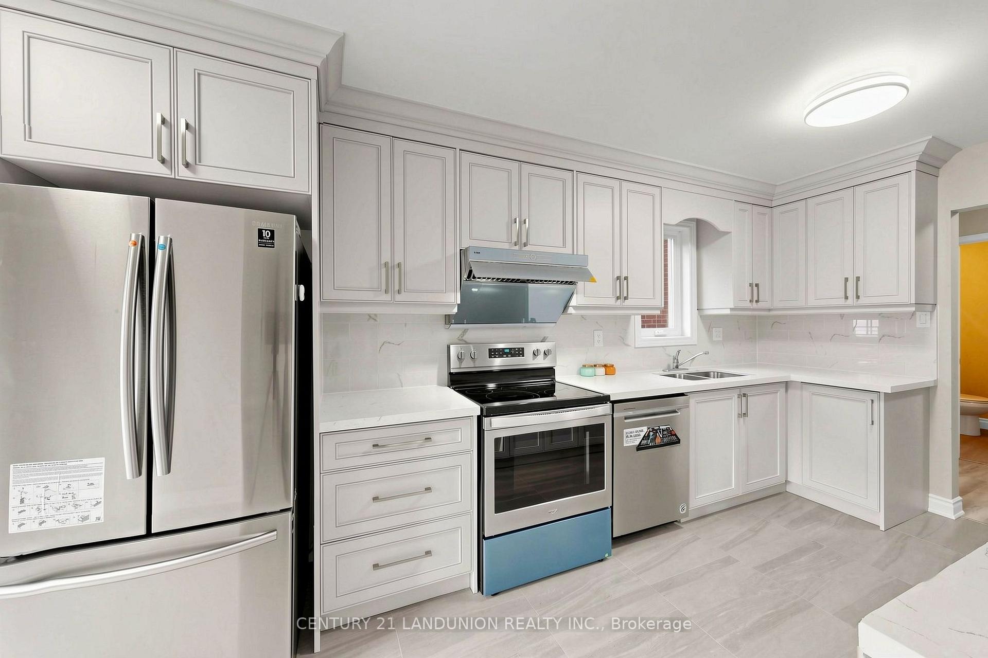 Photo 16 of 4223 Lastrada Heights, Mississauga, Creditview — HOMEH