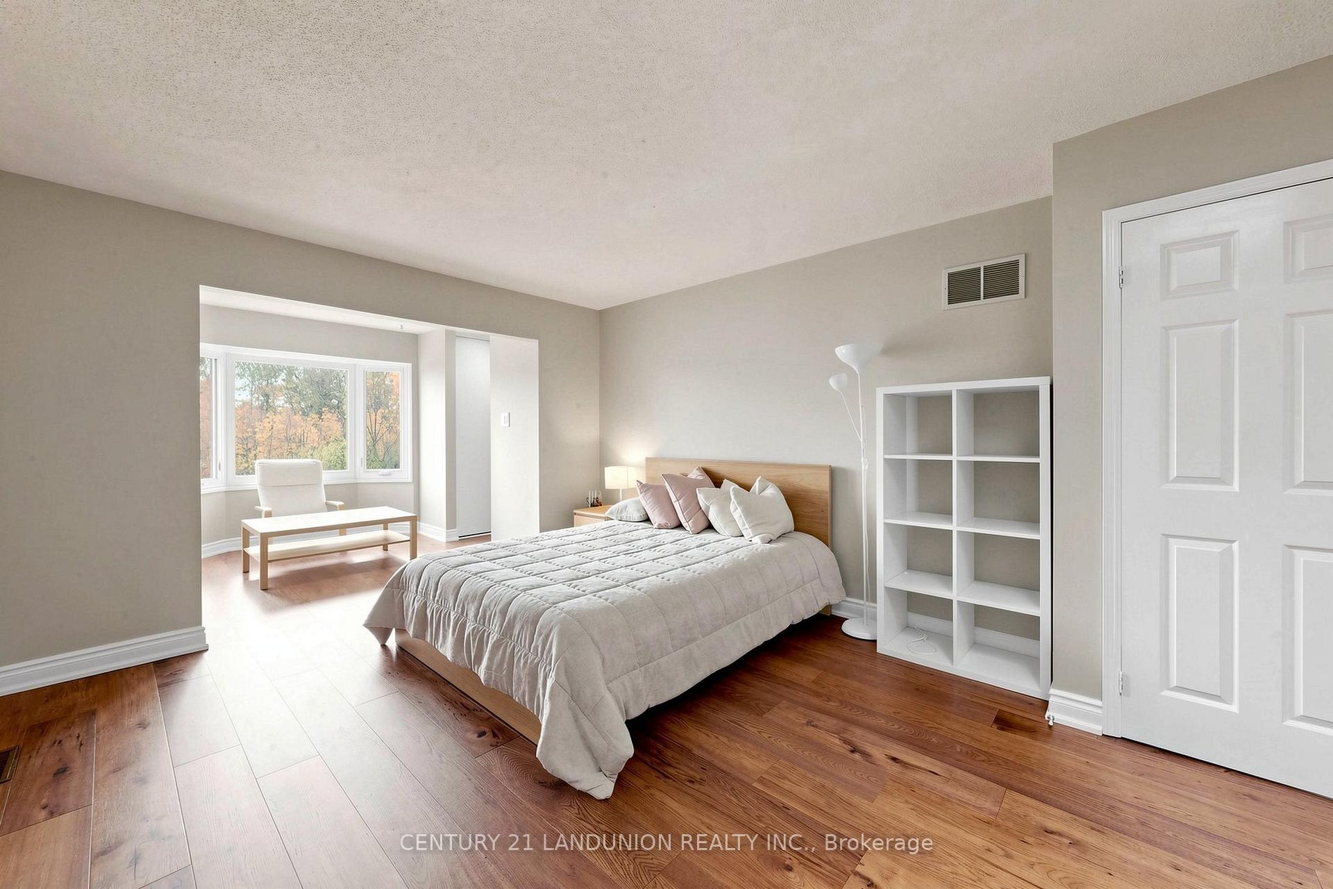 Photo 36 of 4223 Lastrada Heights, Mississauga, Creditview — HOMEH