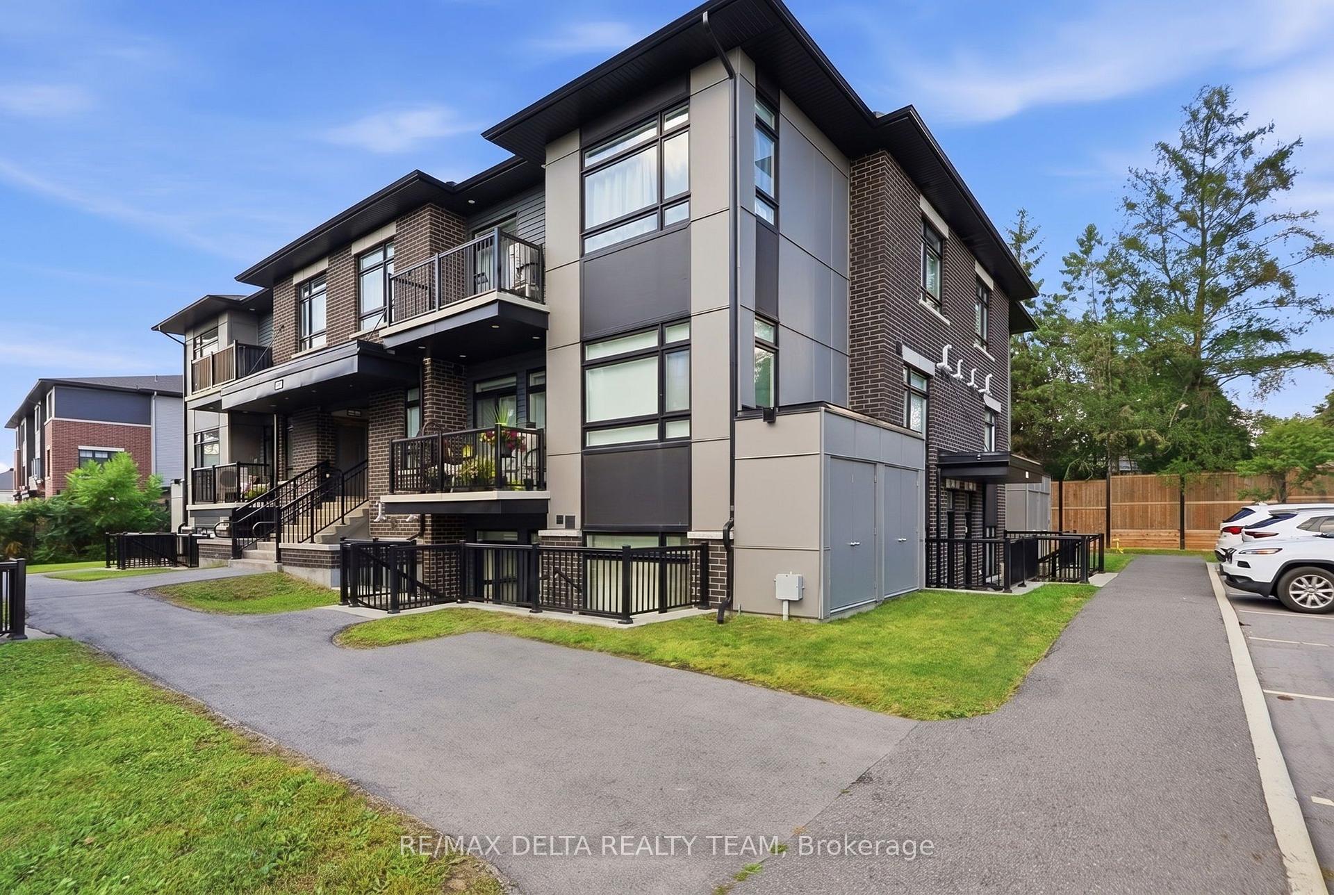 Photo of Unit C, 400 C Rolling Meadow Crescent