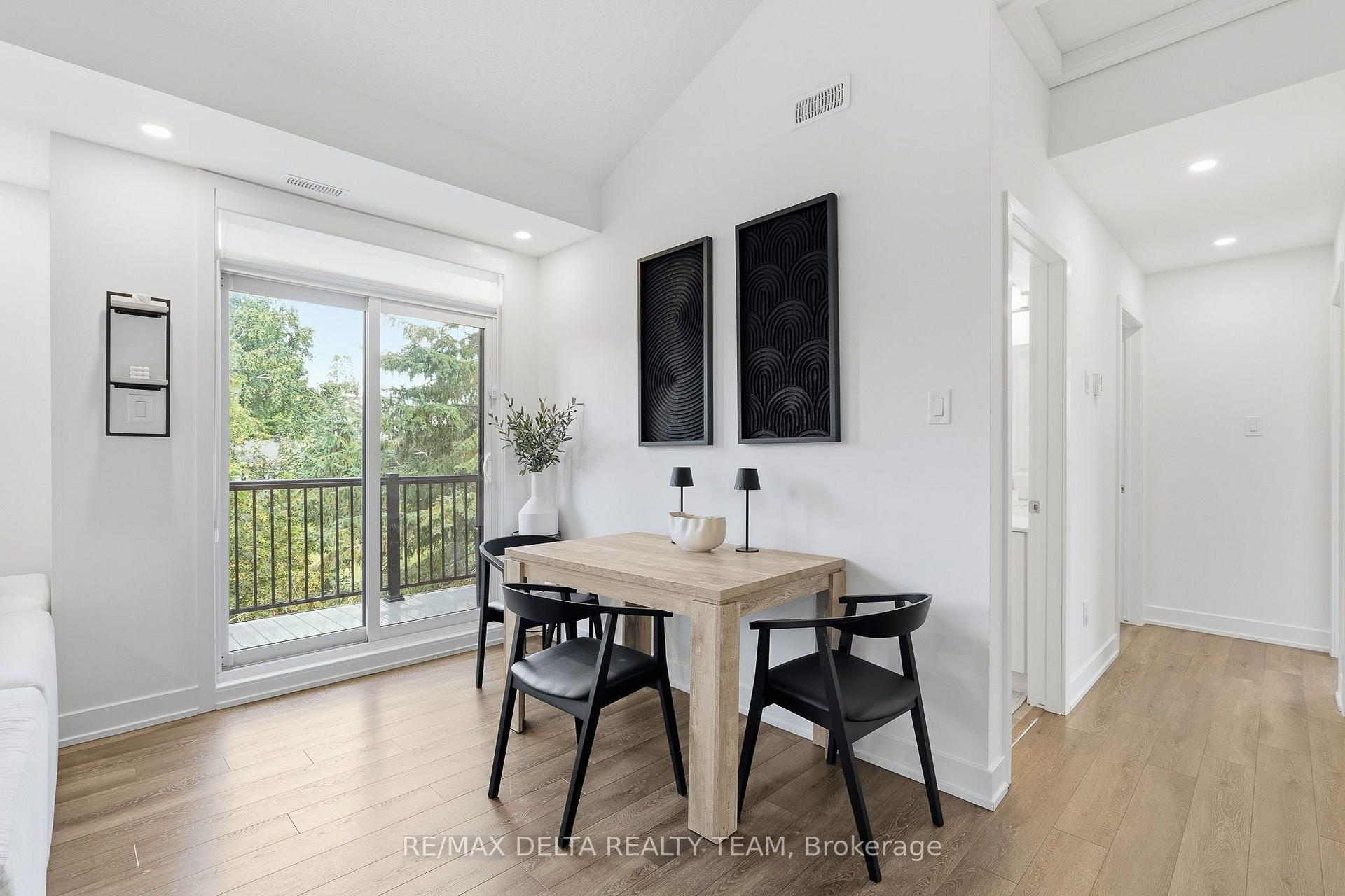 Photo 9 of Unit C, 400 C Rolling Meadow Crescent, Ottawa, Mer Bleue/Bradley Estates/Anderson Park — HOMEH