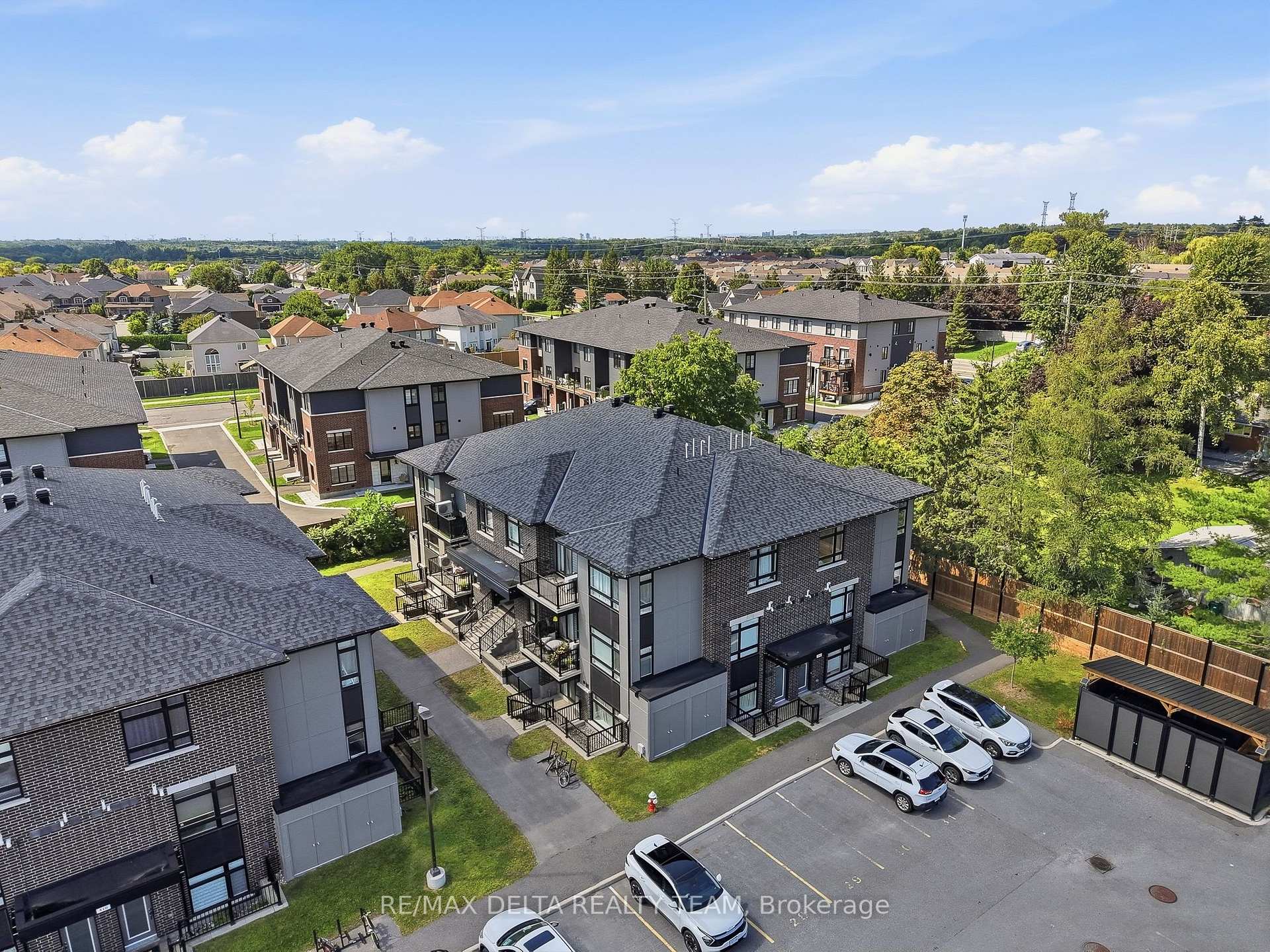 Photo 22 of Unit C, 400 C Rolling Meadow Crescent, Ottawa, Mer Bleue/Bradley Estates/Anderson Park — HOMEH