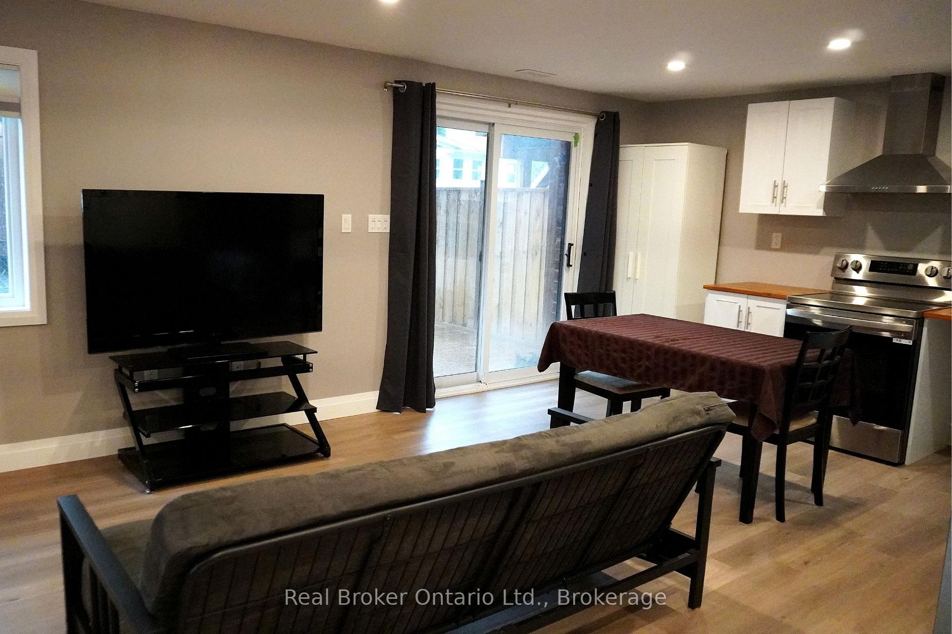 Photo 4 of Unit Lower Unit, 1009 Wright Drive, Midland — HOMEH