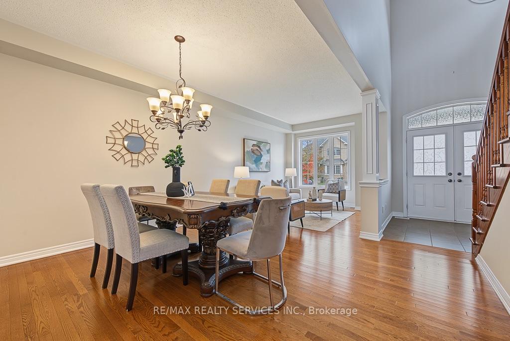 Photo 6 of 30 Naperton Drive, Brampton, Sandringham-Wellington — HOMEH