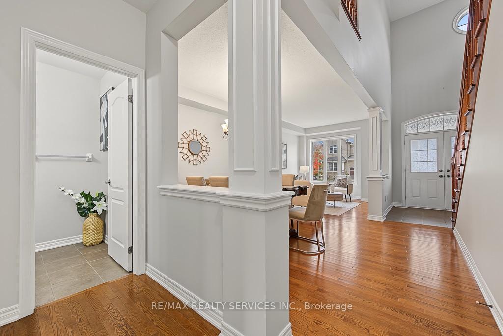 Photo 7 of 30 Naperton Drive, Brampton, Sandringham-Wellington — HOMEH