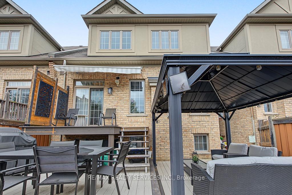 Photo 42 of 30 Naperton Drive, Brampton, Sandringham-Wellington — HOMEH