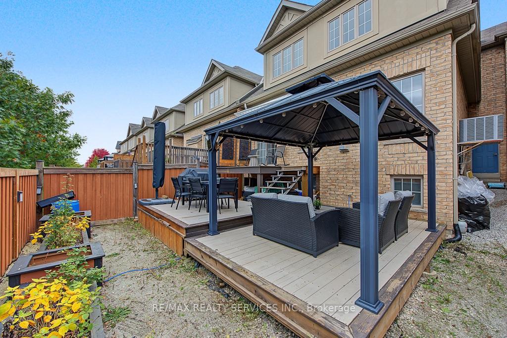 Photo 44 of 30 Naperton Drive, Brampton, Sandringham-Wellington — HOMEH