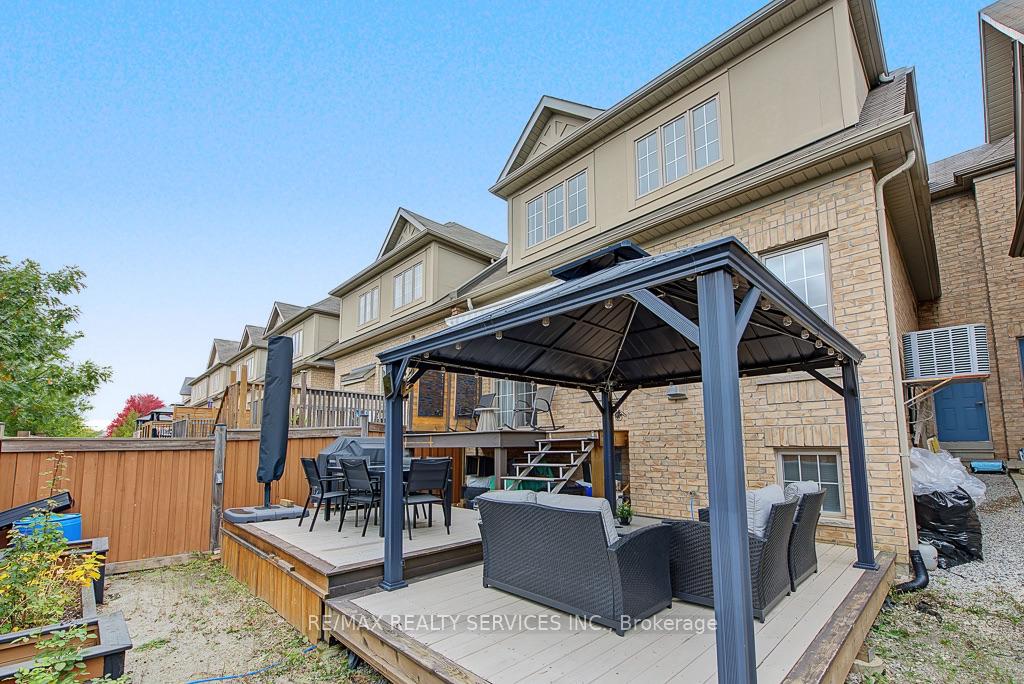 Photo 45 of 30 Naperton Drive, Brampton, Sandringham-Wellington — HOMEH