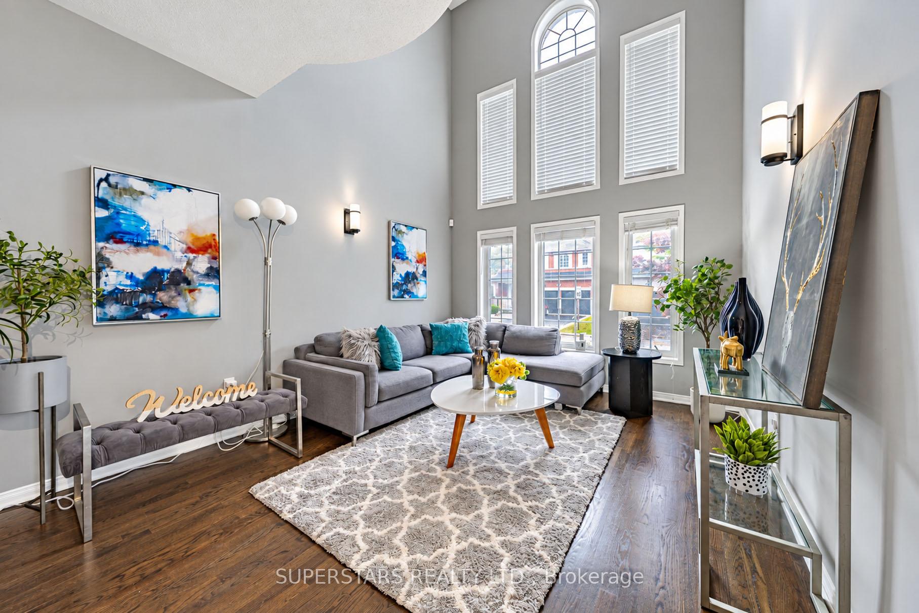 Photo 5 of 34 Westchester Crescent, Markham, Berczy — HOMEH