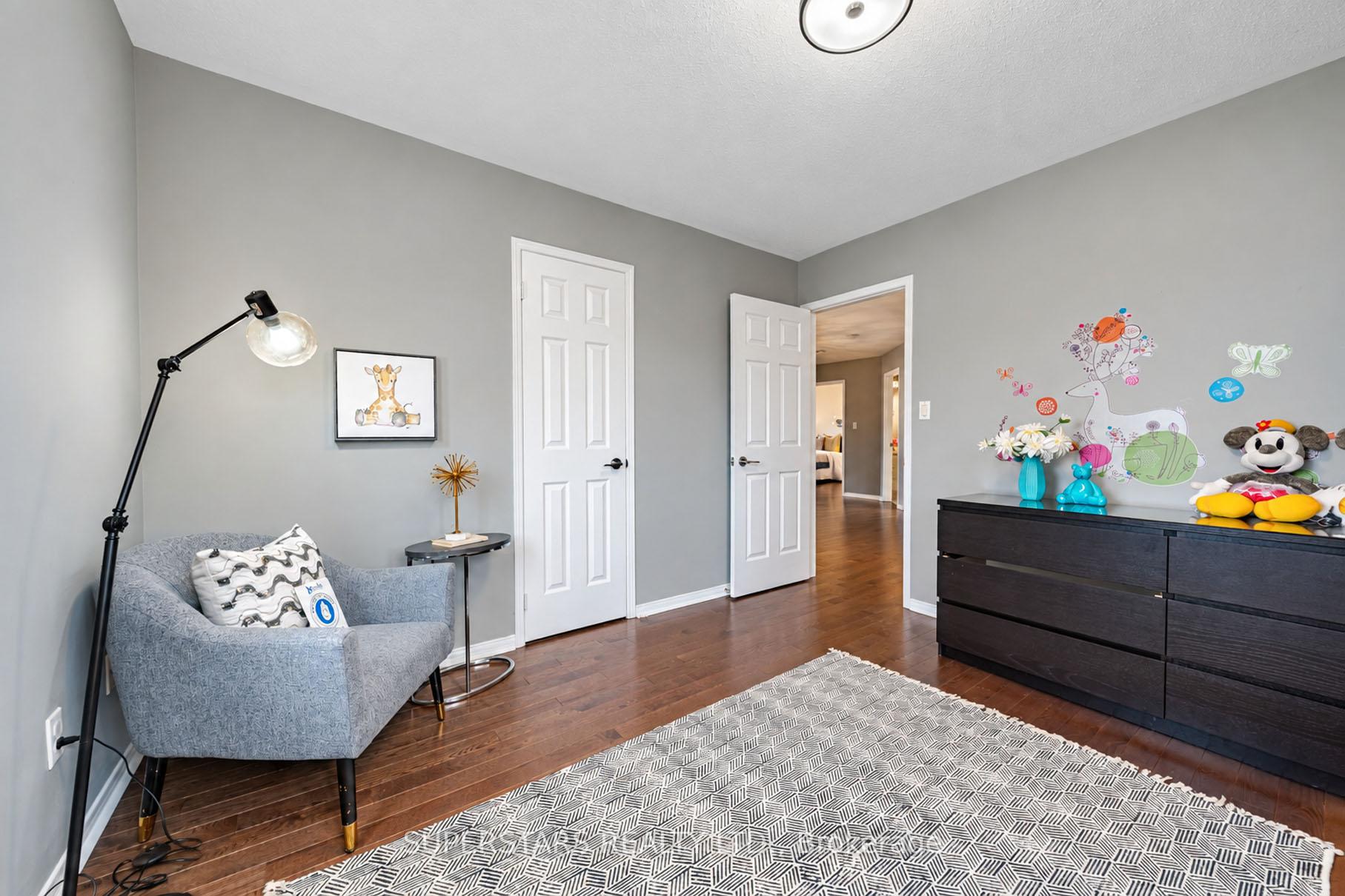 Photo 31 of 34 Westchester Crescent, Markham, Berczy — HOMEH