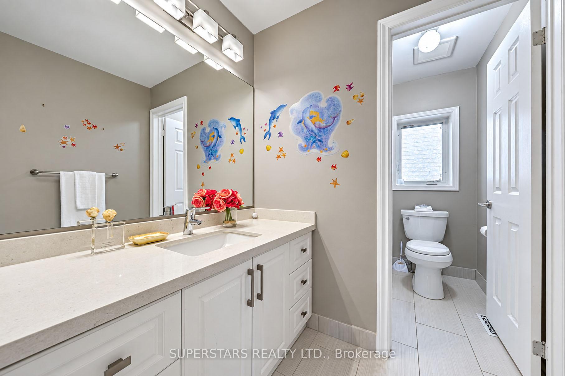 Photo 32 of 34 Westchester Crescent, Markham, Berczy — HOMEH