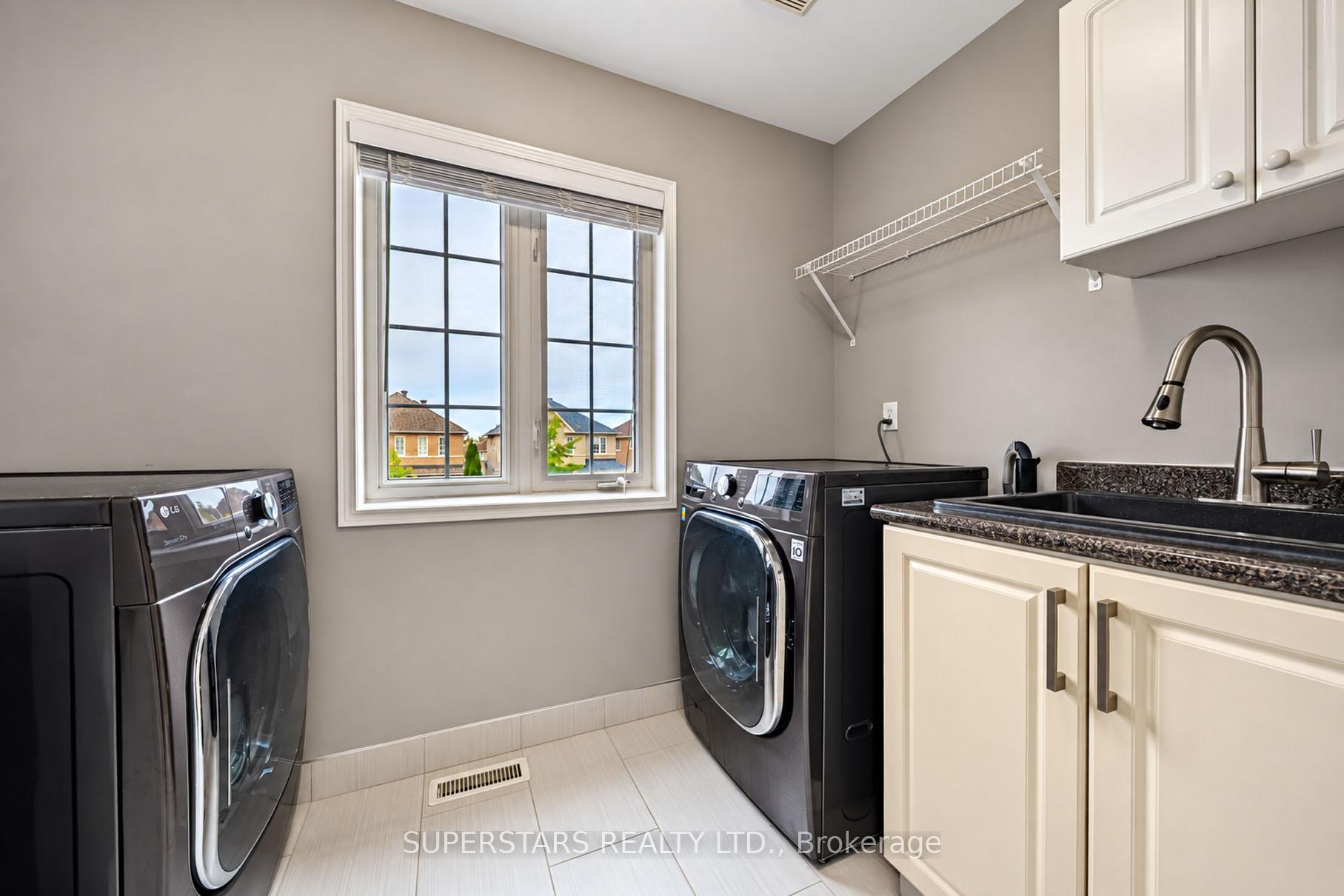 Photo 34 of 34 Westchester Crescent, Markham, Berczy — HOMEH