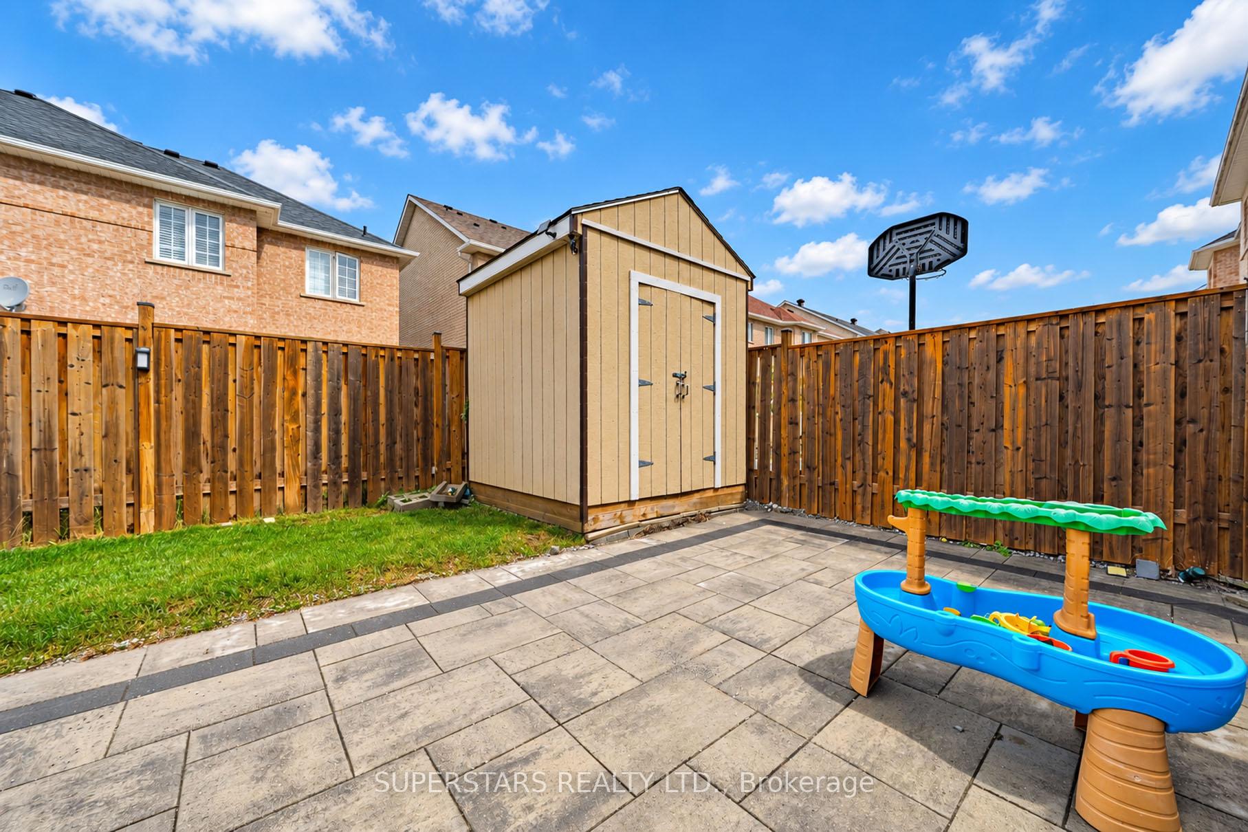 Photo 38 of 34 Westchester Crescent, Markham, Berczy — HOMEH