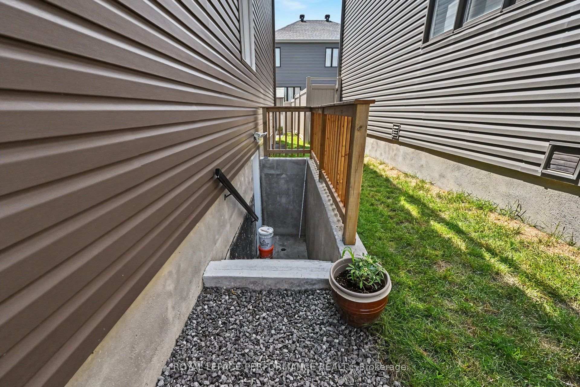 Photo 45 of 607 Jerome Jodoin Drive, Ottawa, Avalon West — HOMEH