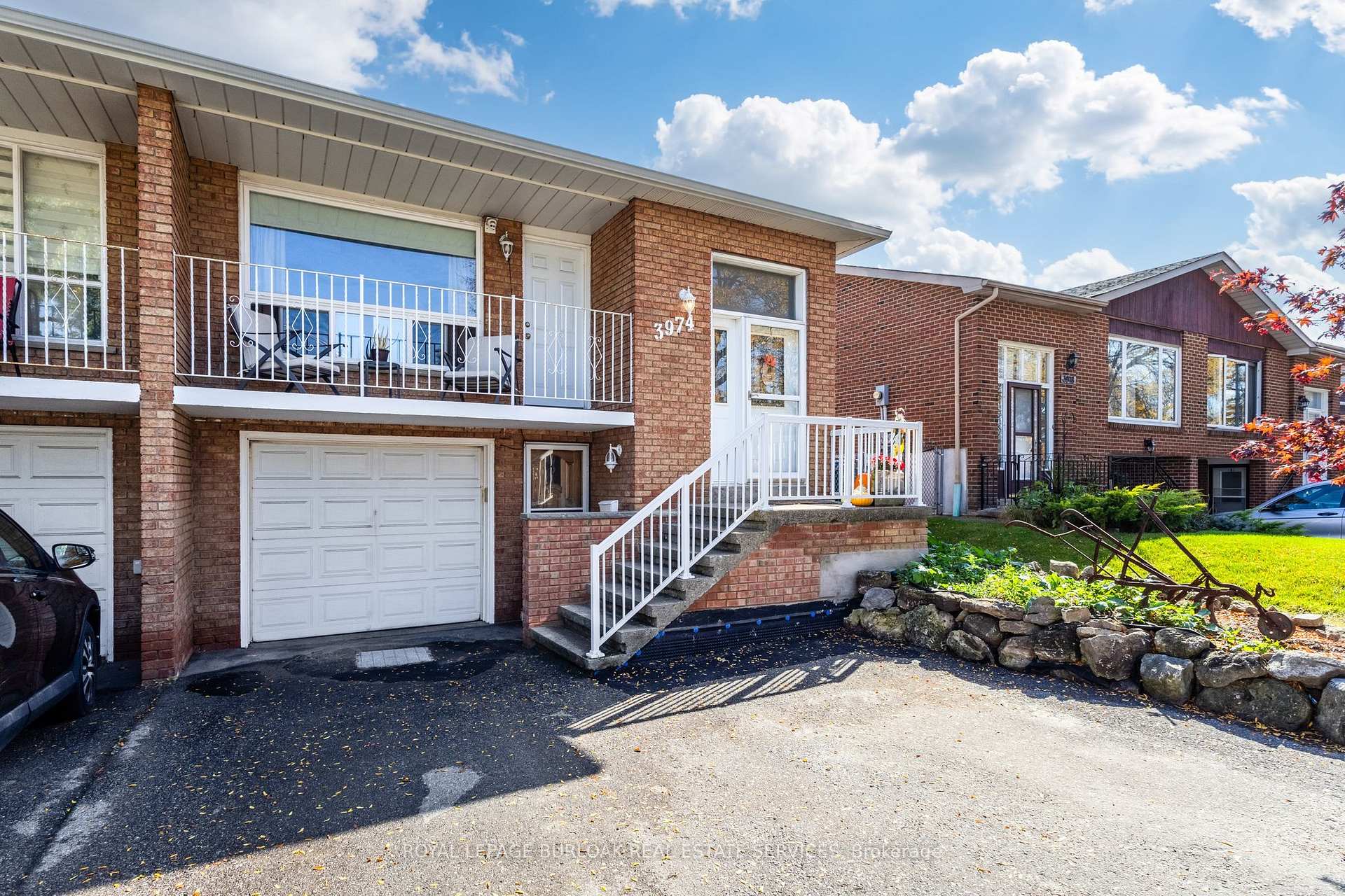Photo 2 of 3974 Midhurst Lane, Mississauga, Rathwood — HOMEH