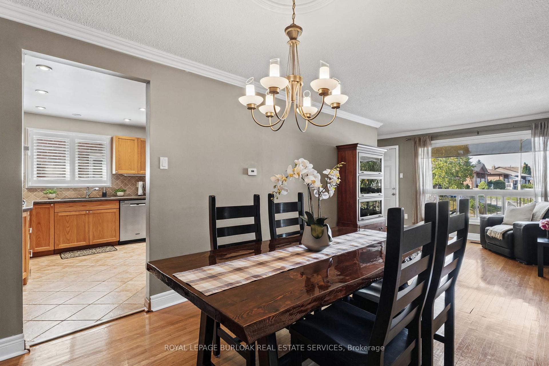 Photo 8 of 3974 Midhurst Lane, Mississauga, Rathwood — HOMEH
