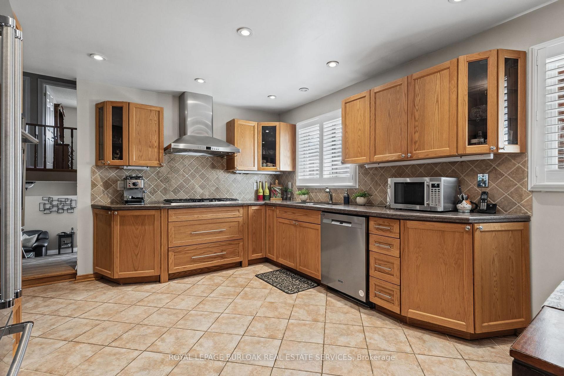 Photo 11 of 3974 Midhurst Lane, Mississauga, Rathwood — HOMEH