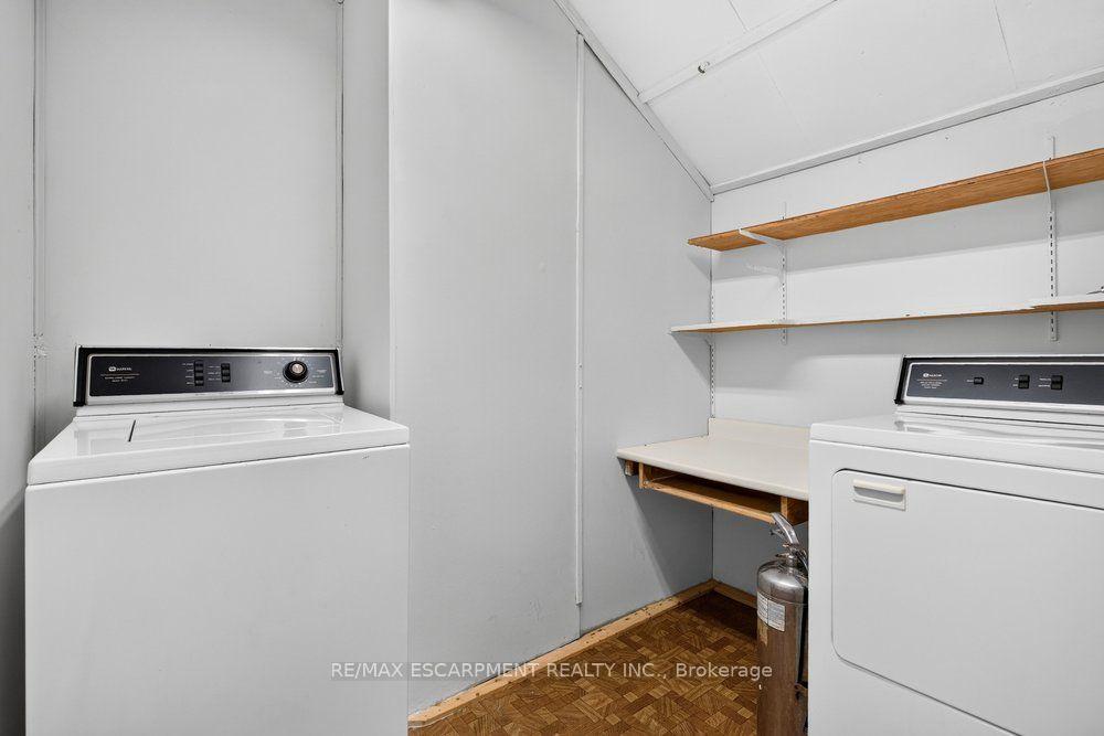 Photo 11 of 1301 Hidden Valley Road, Burlington, Grindstone — HOMEH