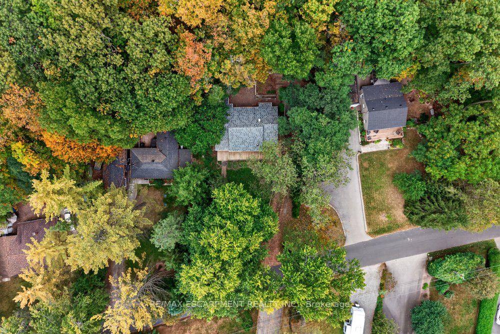 Photo 15 of 1301 Hidden Valley Road, Burlington, Grindstone — HOMEH