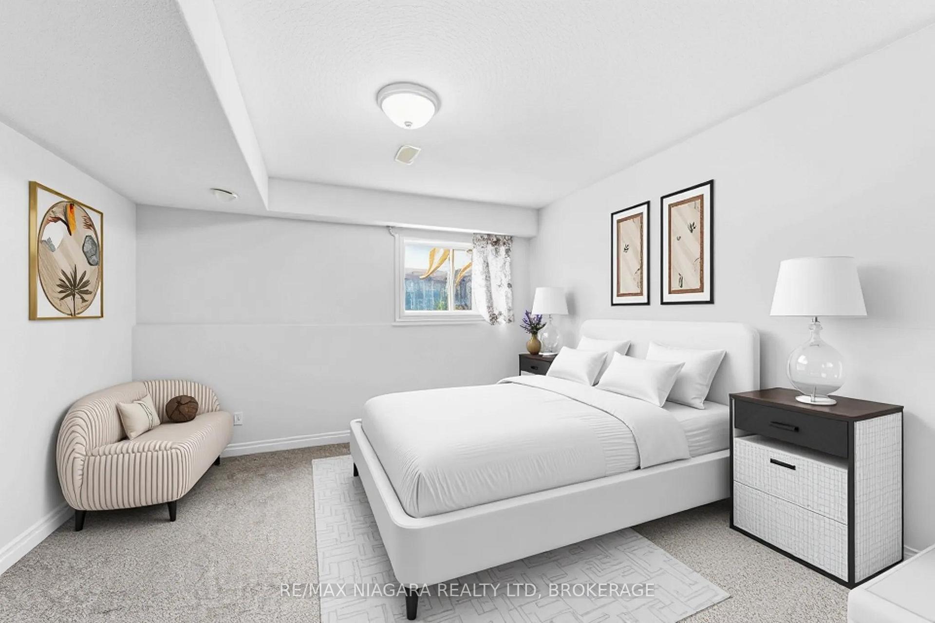 Photo 17 of 8253 Costabile Drive, Niagara Falls, Ascot — HOMEH