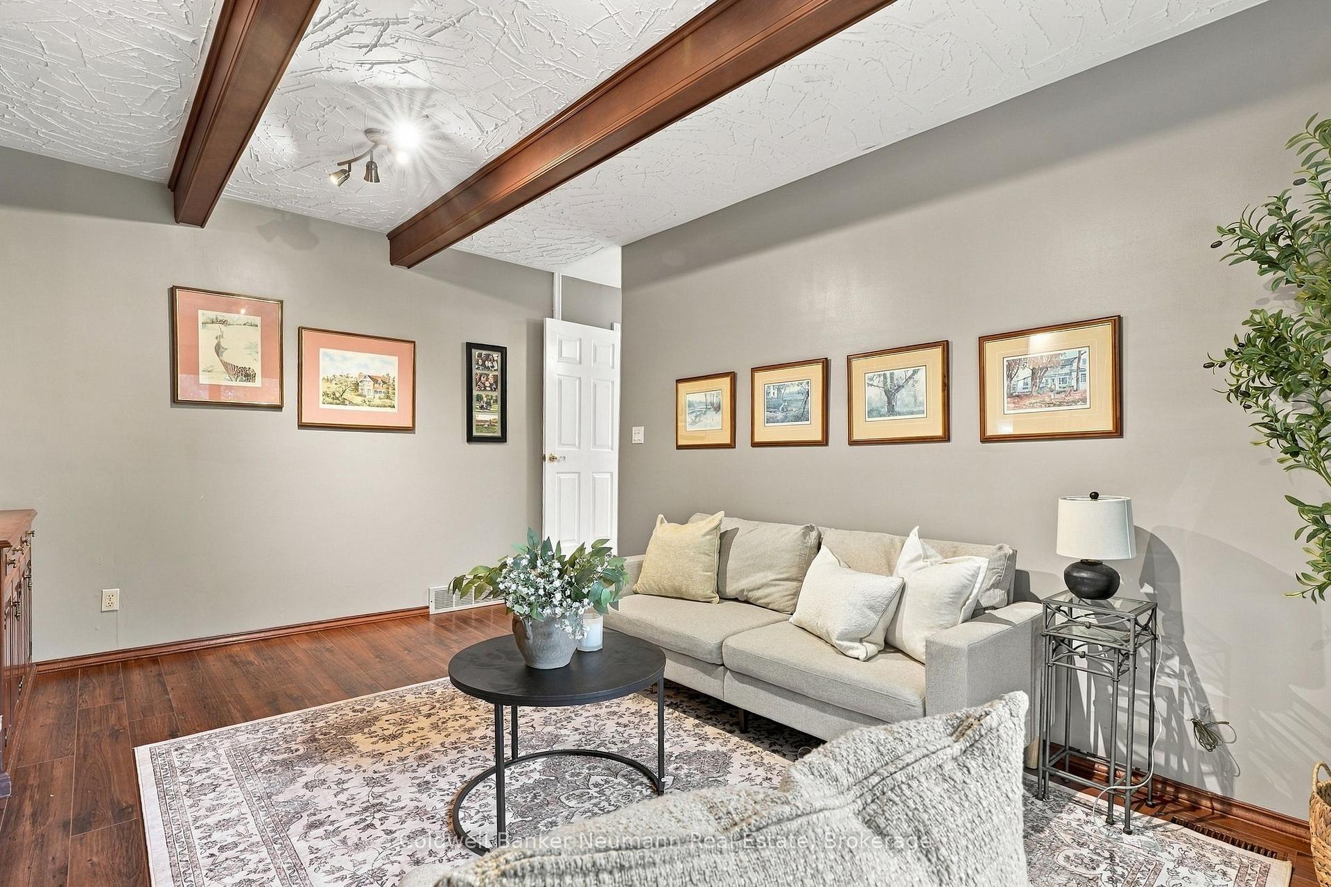 Photo 20 of 34 Kron Drive, Guelph, Kortright West — HOMEH