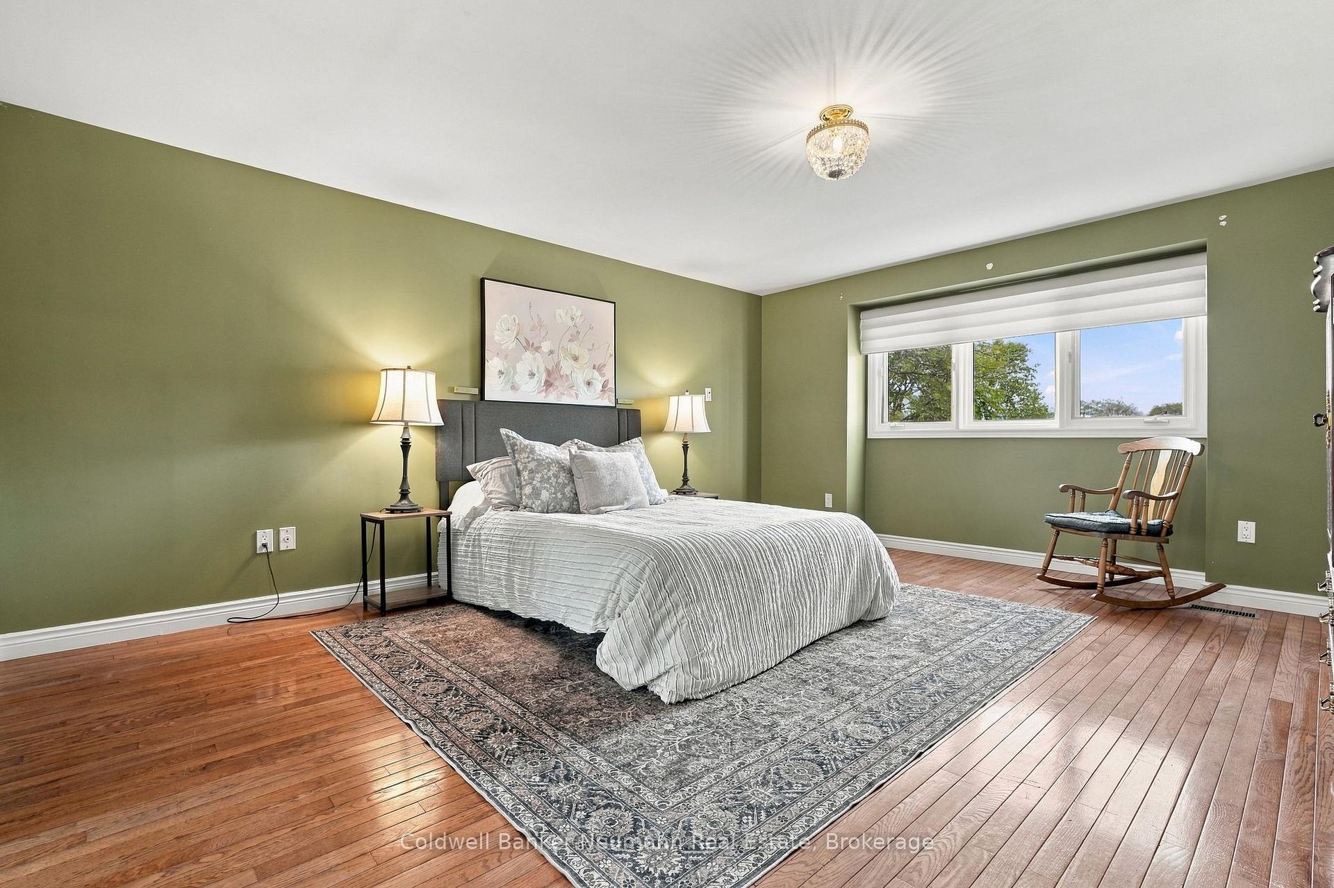 Photo 25 of 34 Kron Drive, Guelph, Kortright West — HOMEH