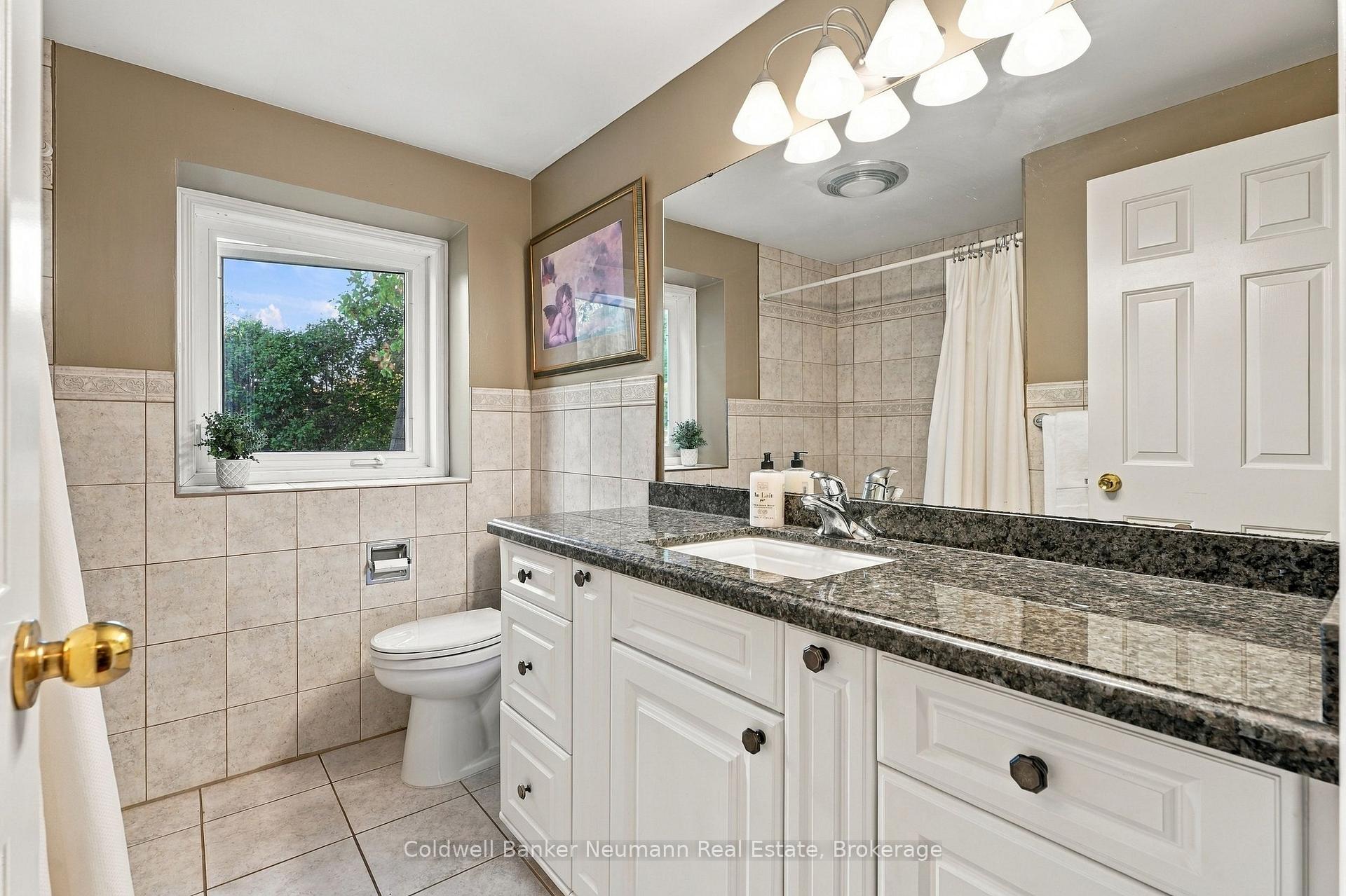 Photo 32 of 34 Kron Drive, Guelph, Kortright West — HOMEH