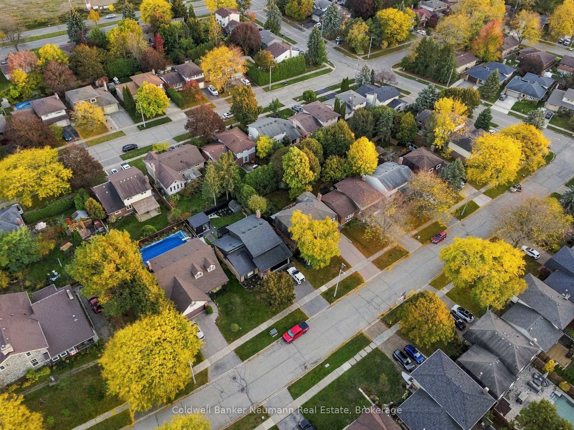 Photo 45 of 34 Kron Drive, Guelph, Kortright West — HOMEH