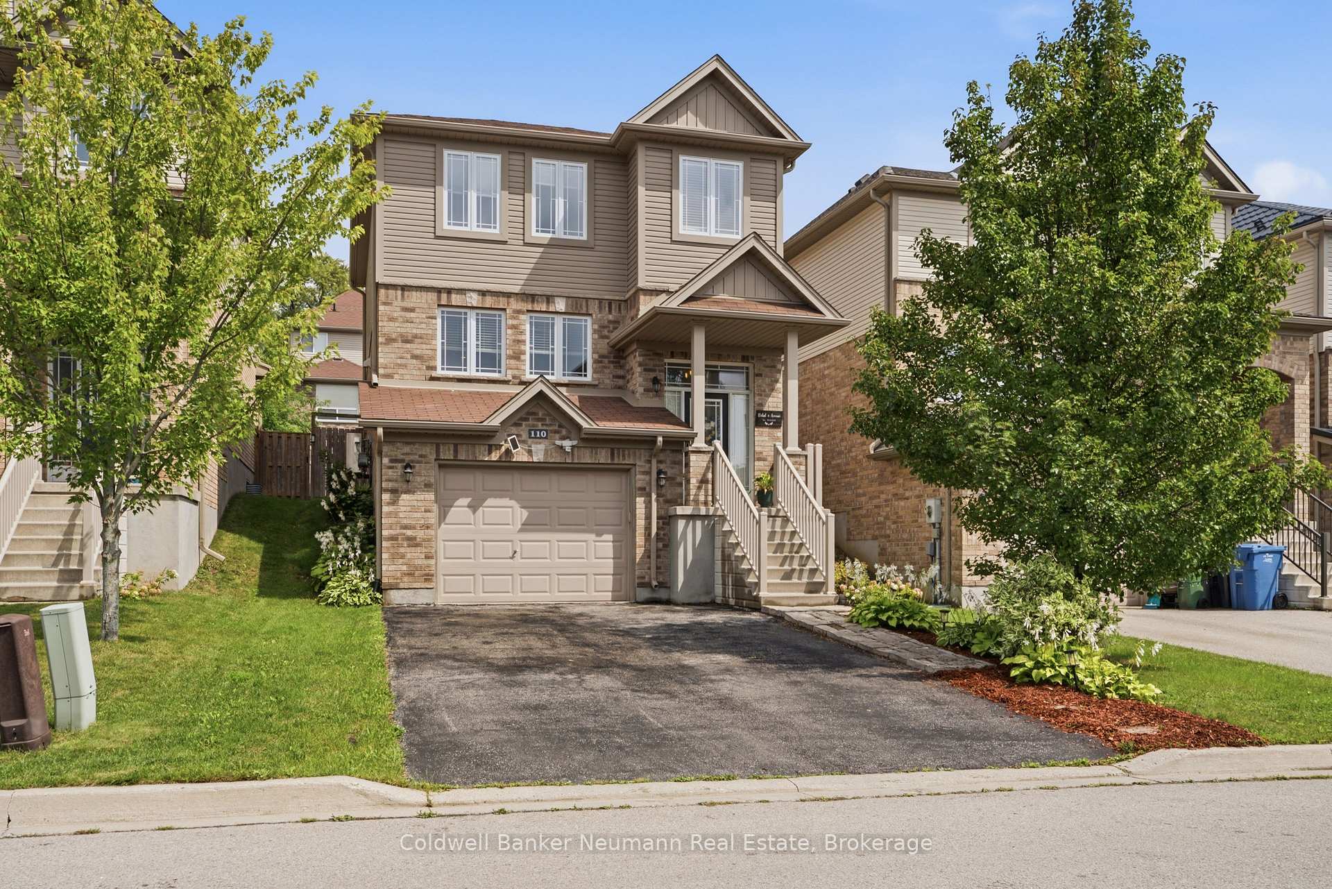 Photo 1 of 110 Oakes Crescent, Guelph, Grange Road — HOMEH