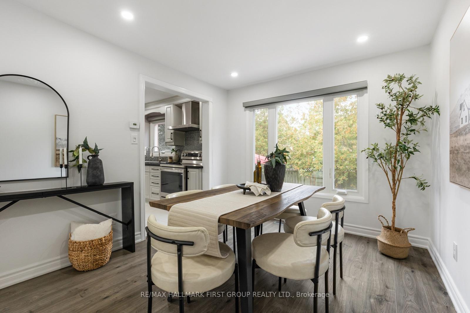 Photo 6 of 17 Hawkins Crescent, Ajax, South West — HOMEH