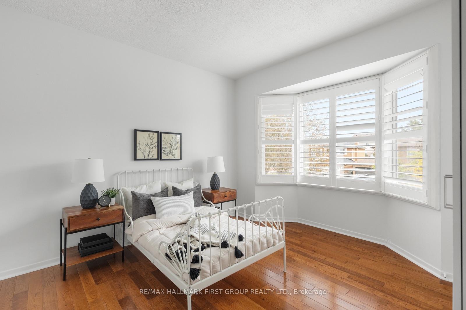 Photo 15 of 17 Hawkins Crescent, Ajax, South West — HOMEH