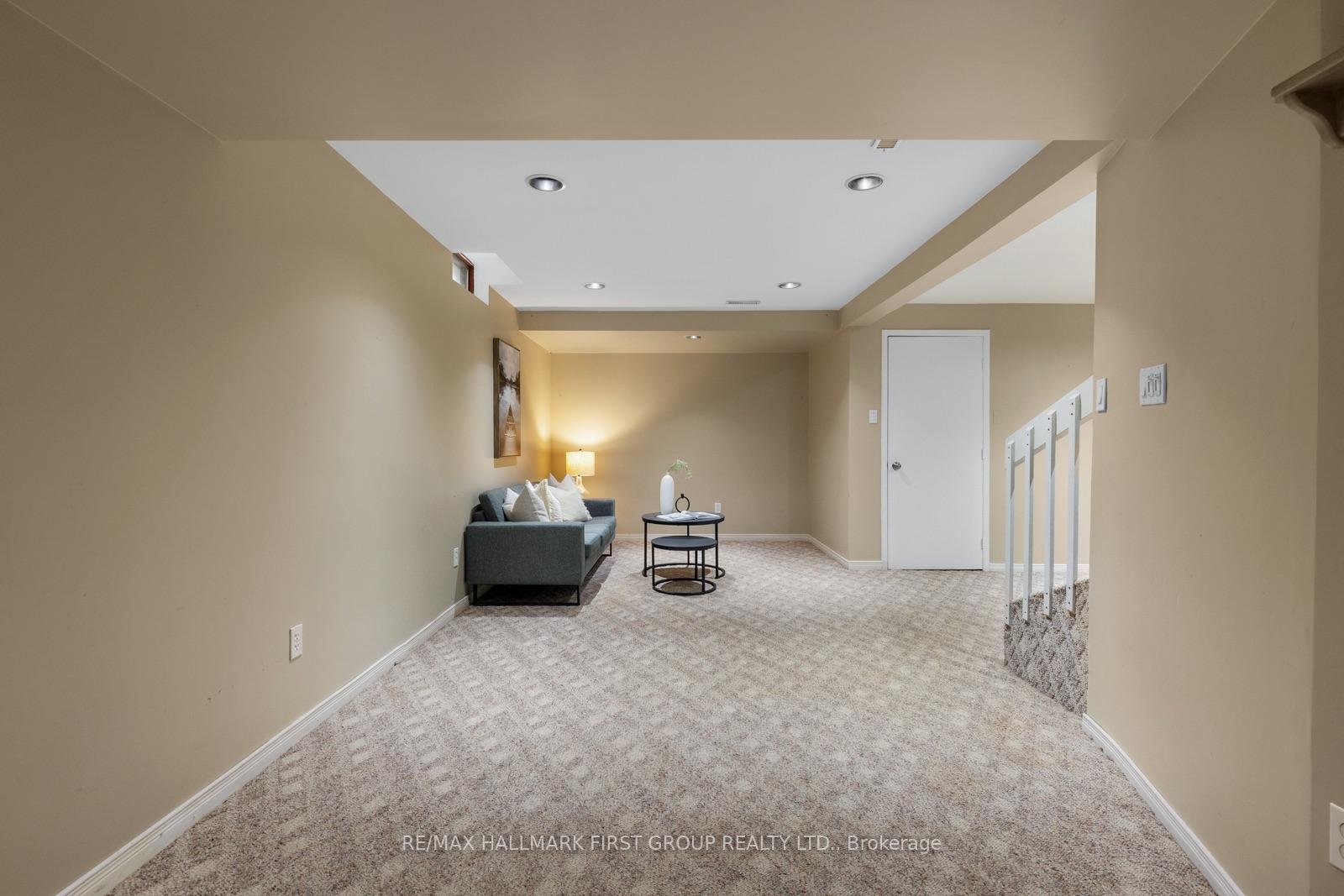 Photo 20 of 17 Hawkins Crescent, Ajax, South West — HOMEH