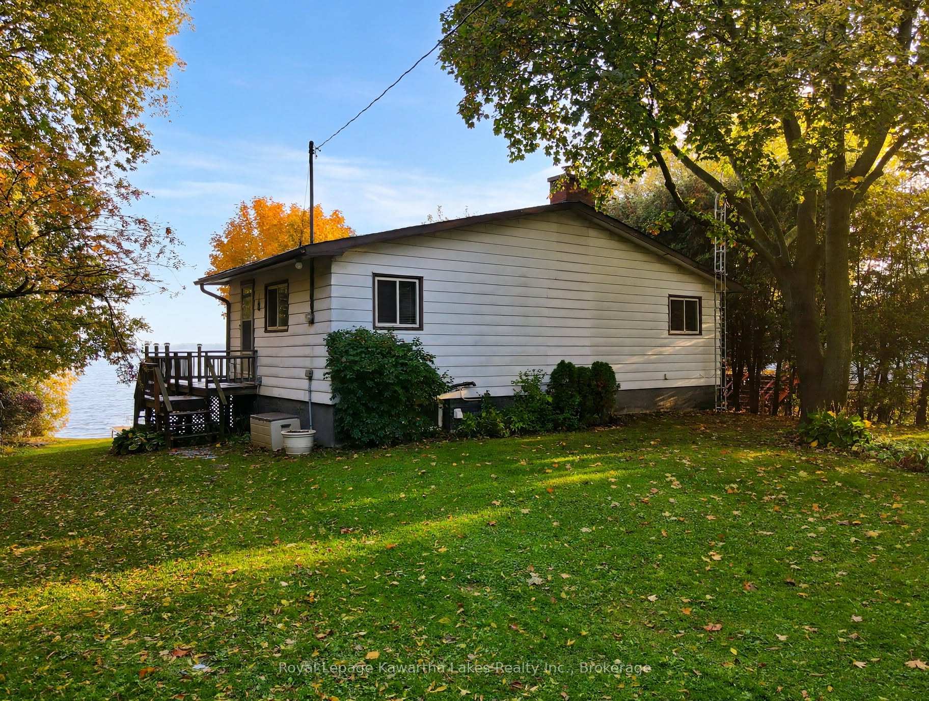 Photo 7 of 18 Lakeview Boulevard, Kawartha Lakes, Little Britain — HOMEH