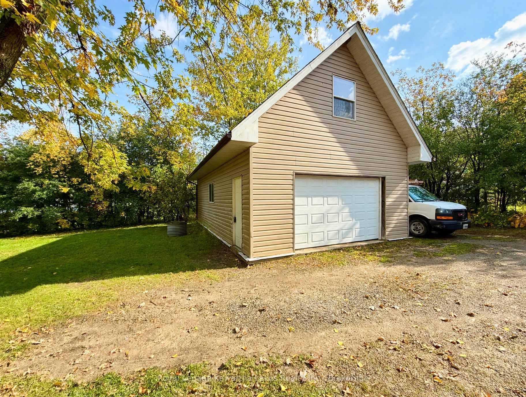 Photo 41 of 18 Lakeview Boulevard, Kawartha Lakes, Little Britain — HOMEH