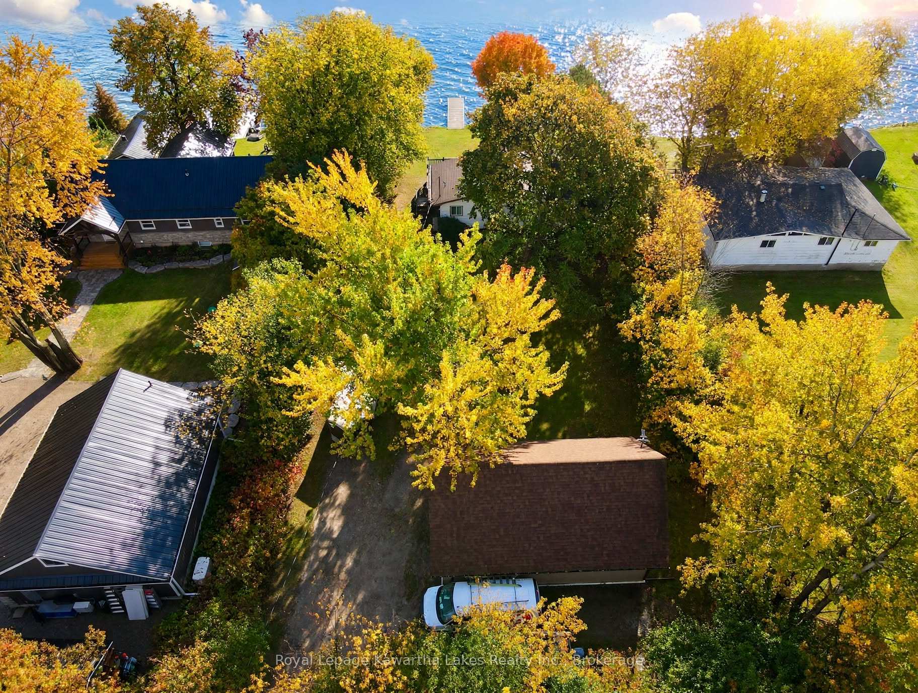 Photo of 18 Lakeview Boulevard