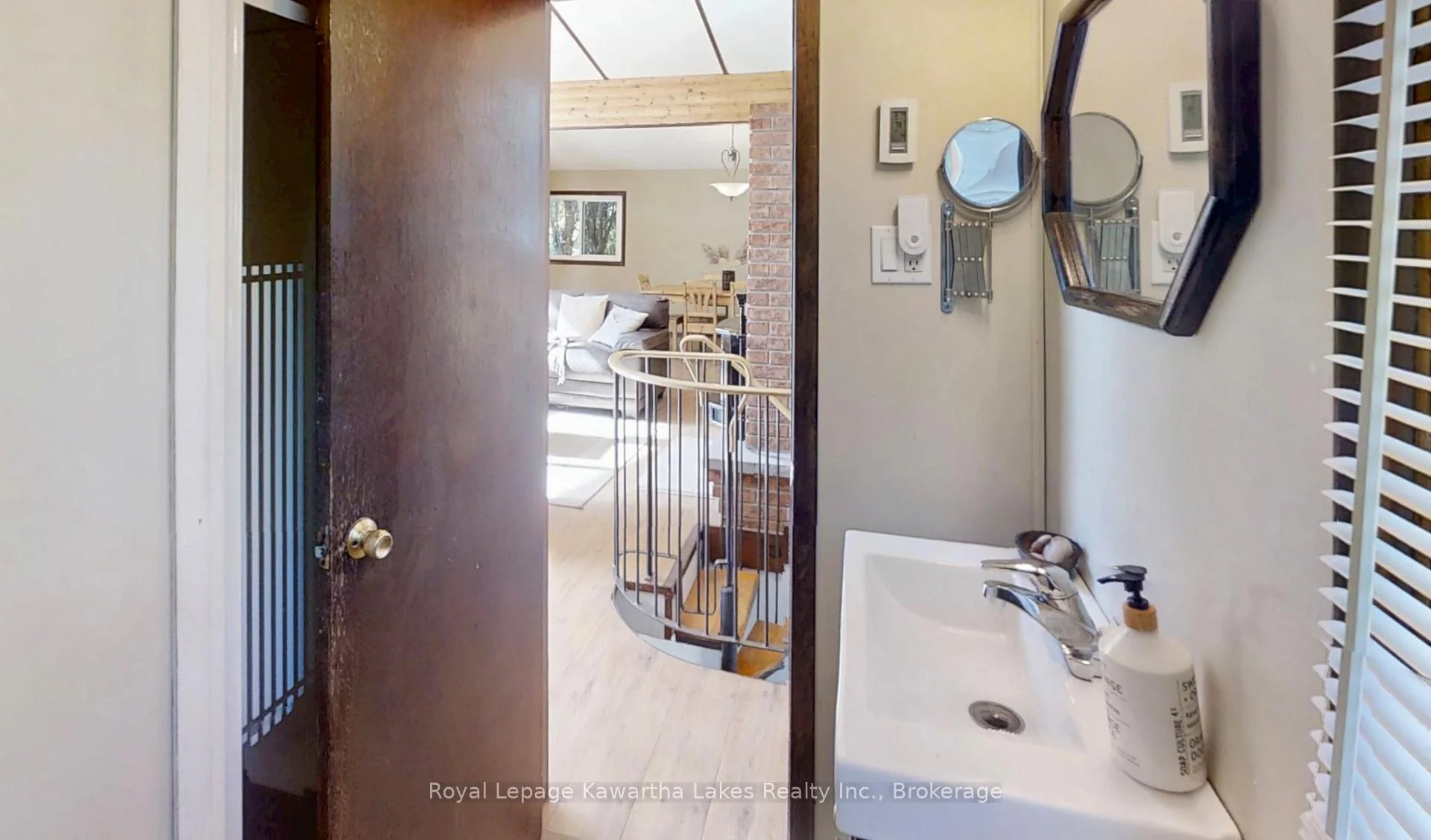 Photo 17 of 18 Lakeview Boulevard, Kawartha Lakes, Little Britain — HOMEH