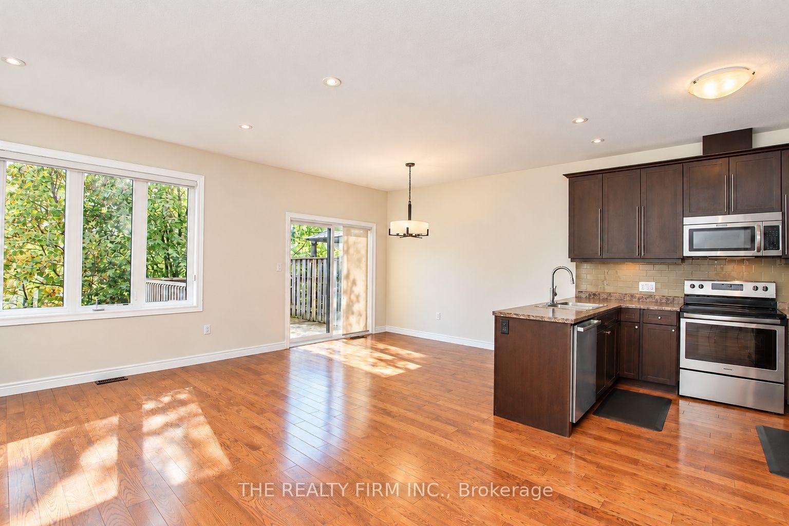 Photo 10 of Unit 45, 1030 Oakcrossing Gate, London, North M — HOMEH