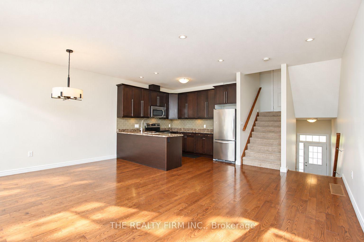 Photo 18 of Unit 45, 1030 Oakcrossing Gate, London, North M — HOMEH