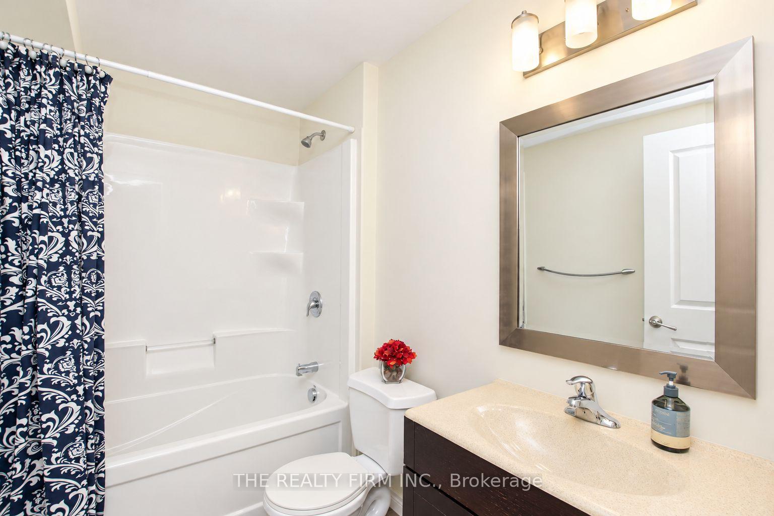 Photo 42 of Unit 45, 1030 Oakcrossing Gate, London, North M — HOMEH