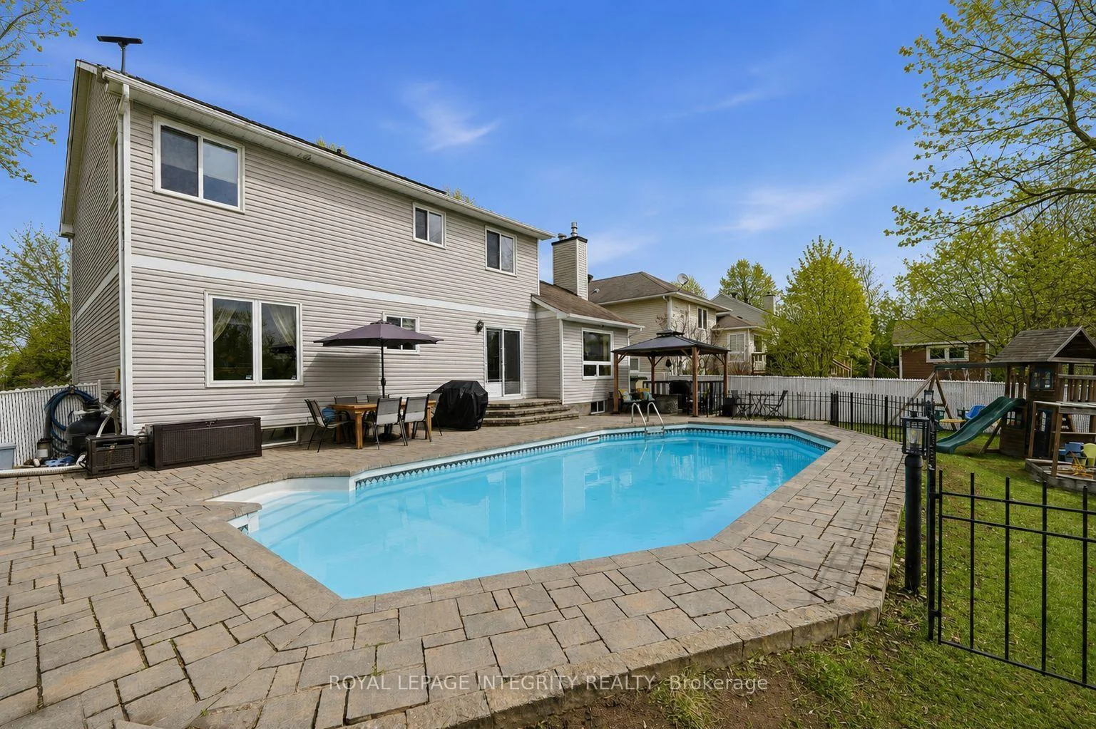 Photo 8 of 675 Potvin Avenue, Clarence-Rockland, Town of Rockland — HOMEH