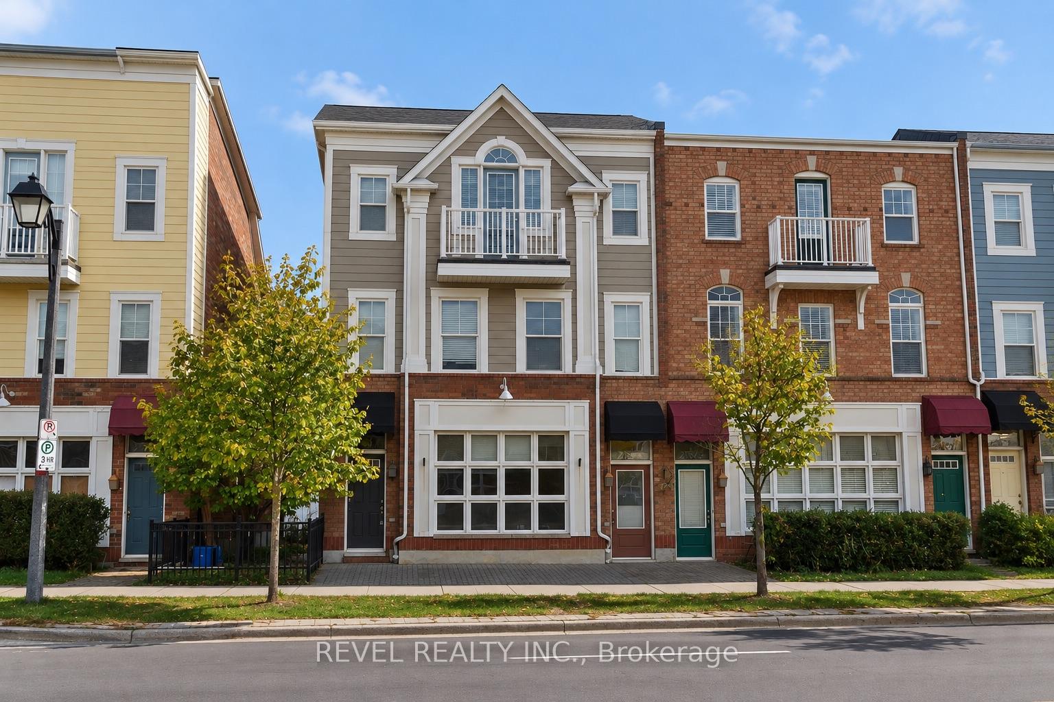 Photo of 2752 Bur Oak Avenue