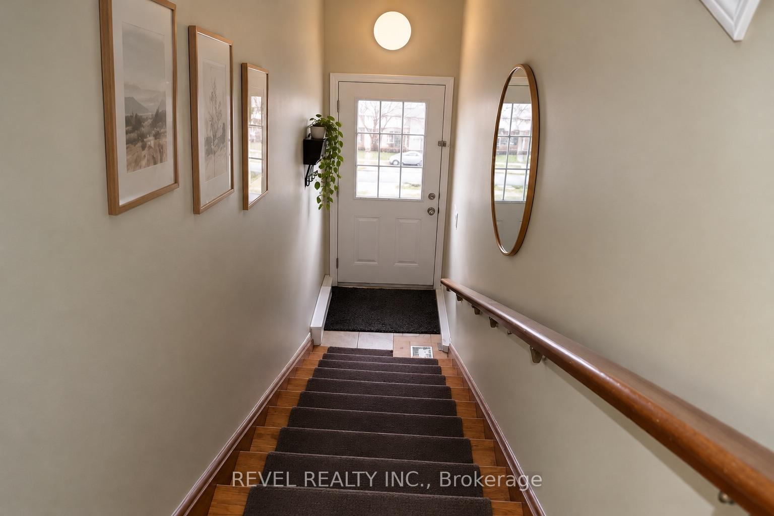 Photo 2 of 2752 Bur Oak Avenue, Markham, Cornell — HOMEH
