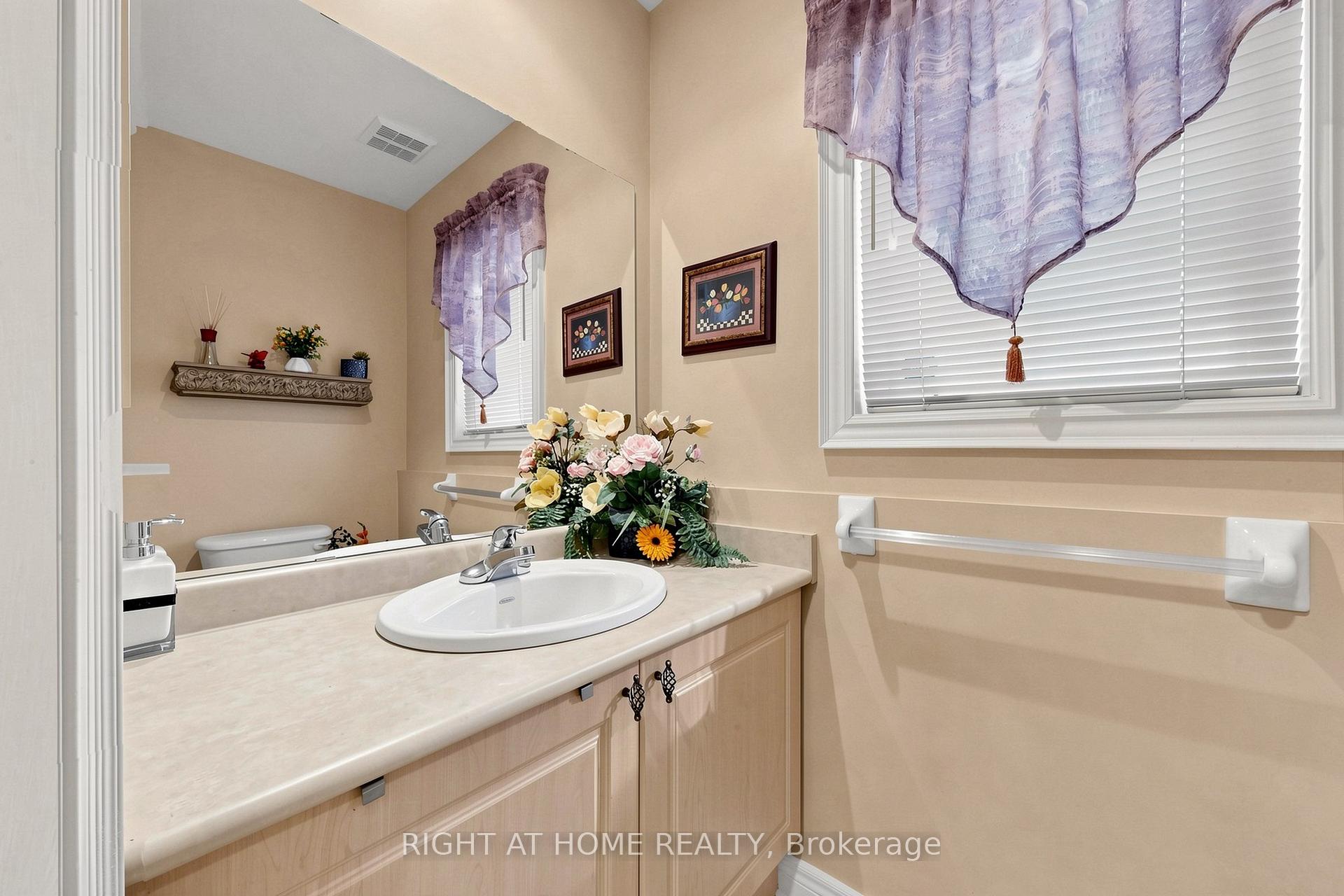 Photo 21 of 58 Treeline Boulevard, Brampton, Vales of Castlemore — HOMEH