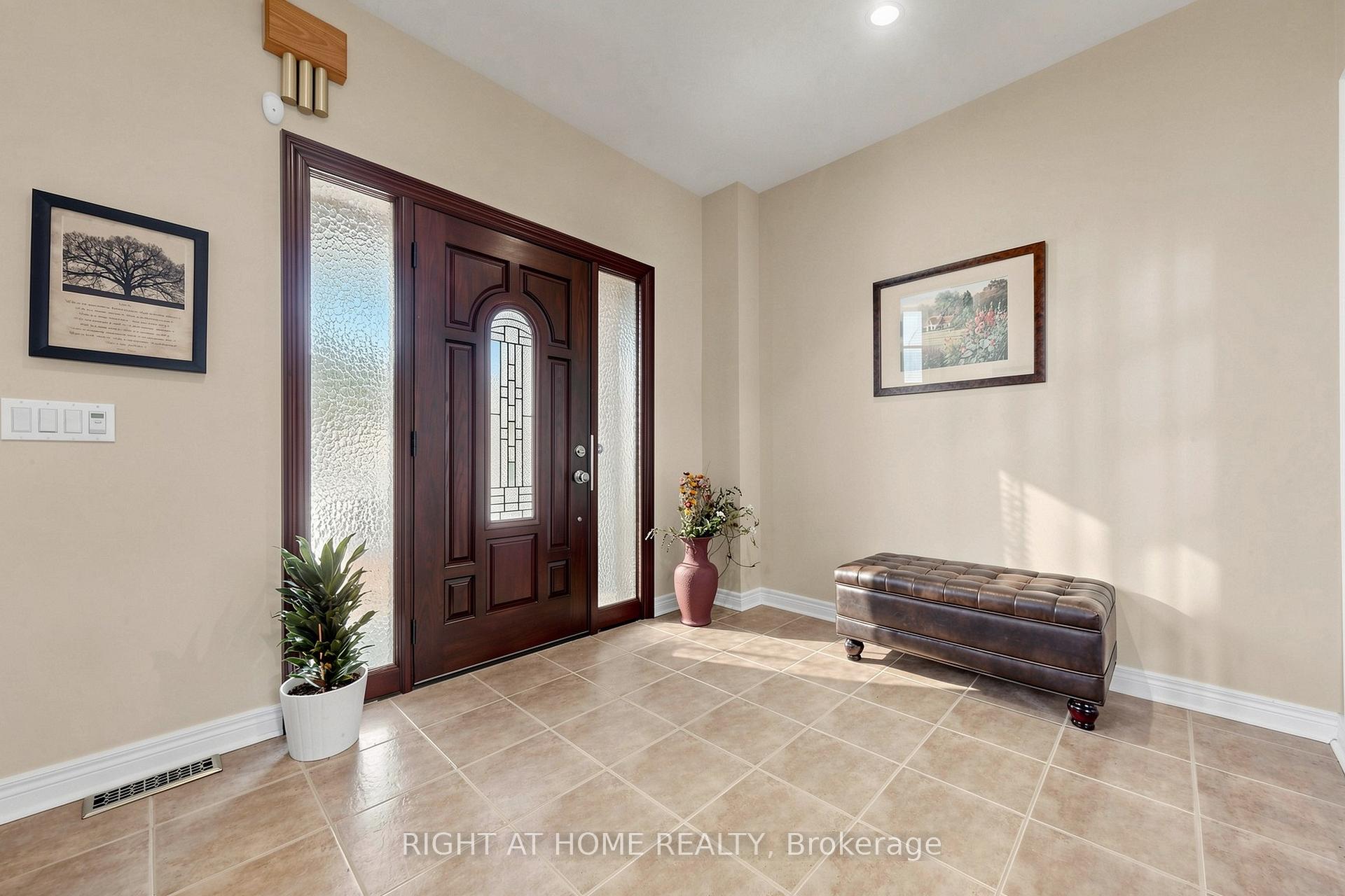 Photo 22 of 58 Treeline Boulevard, Brampton, Vales of Castlemore — HOMEH