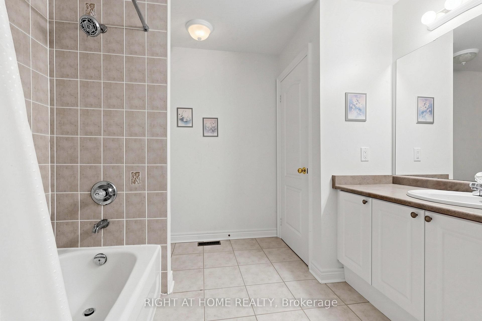 Photo 41 of 58 Treeline Boulevard, Brampton, Vales of Castlemore — HOMEH