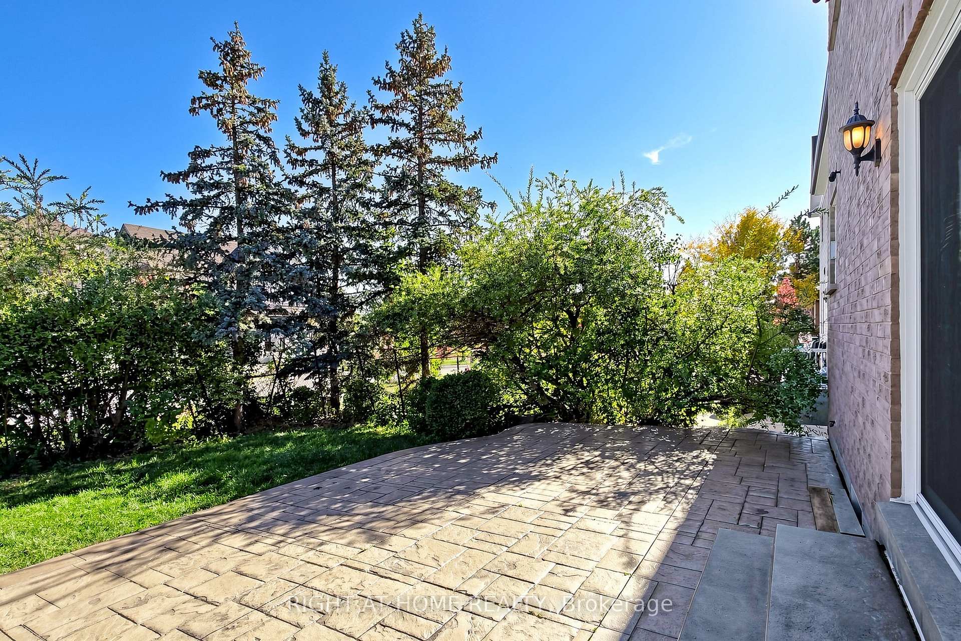 Photo 50 of 58 Treeline Boulevard, Brampton, Vales of Castlemore — HOMEH
