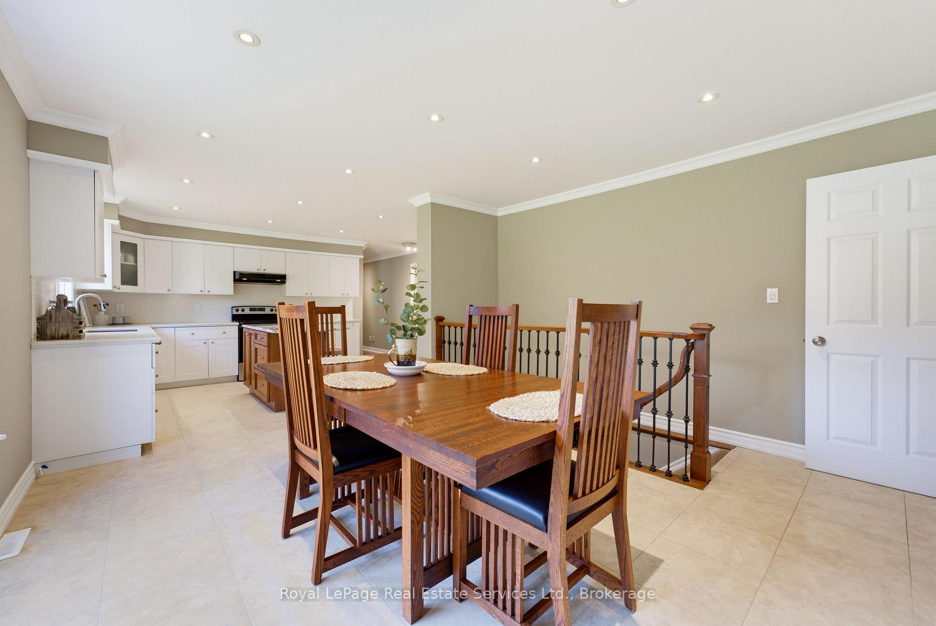 Photo 14 of 16 Vanstraalen Street, Hamilton, Carlisle — HOMEH