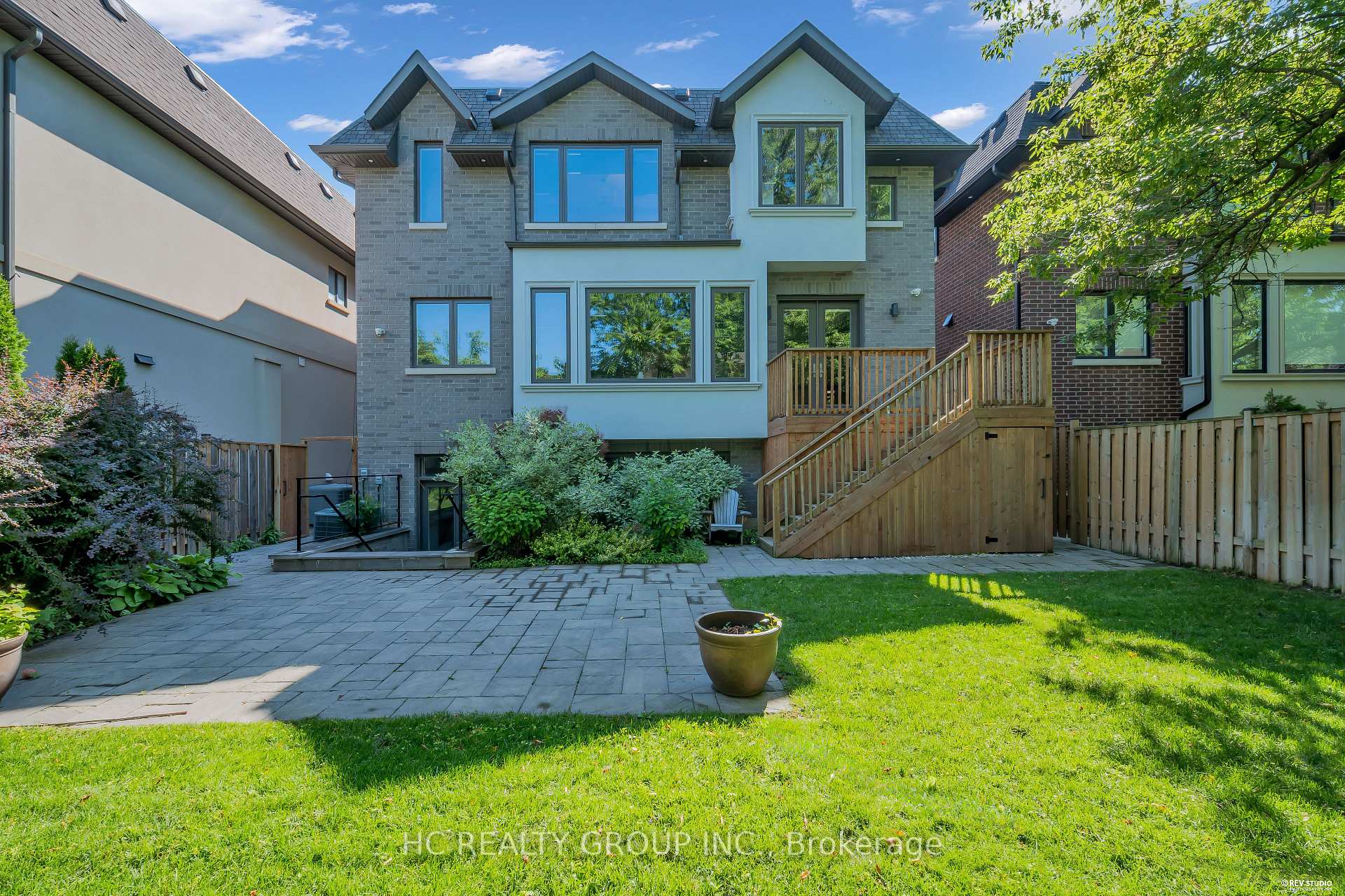 Photo 2 of 92 Glen Rush Boulevard, Toronto, Bedford Park-Nortown — HOMEH