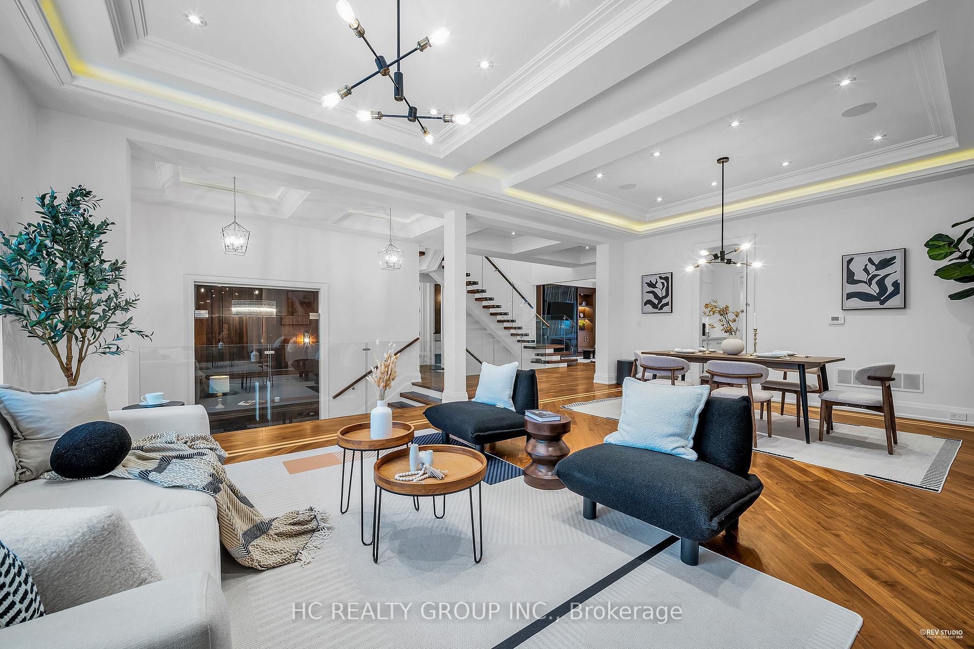 Photo 10 of 92 Glen Rush Boulevard, Toronto, Bedford Park-Nortown — HOMEH